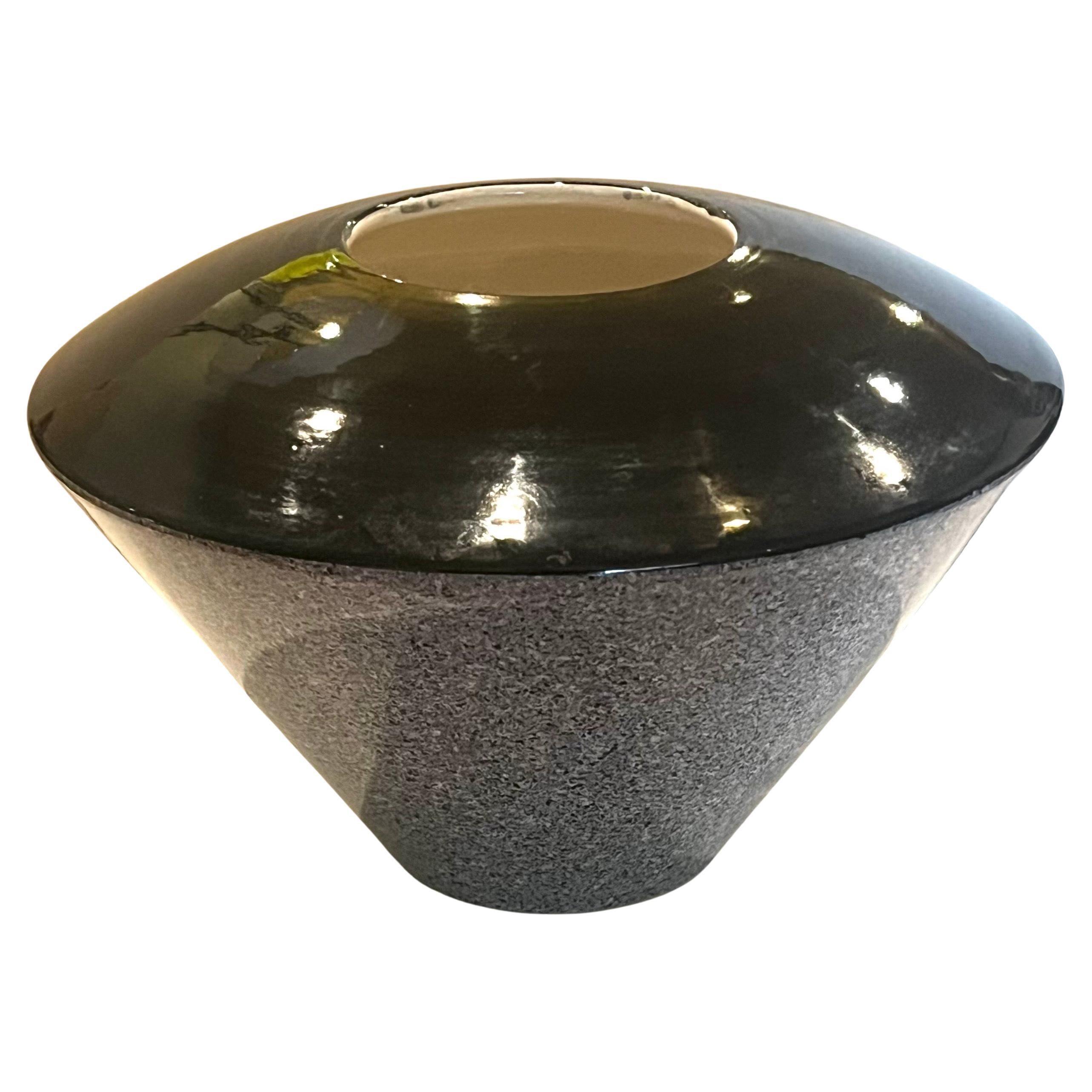 Vaso da centrotavola in ceramica italiano postmoderno dell'epoca di Memphis Baldelli In condizioni ottime in vendita a San Diego, CA