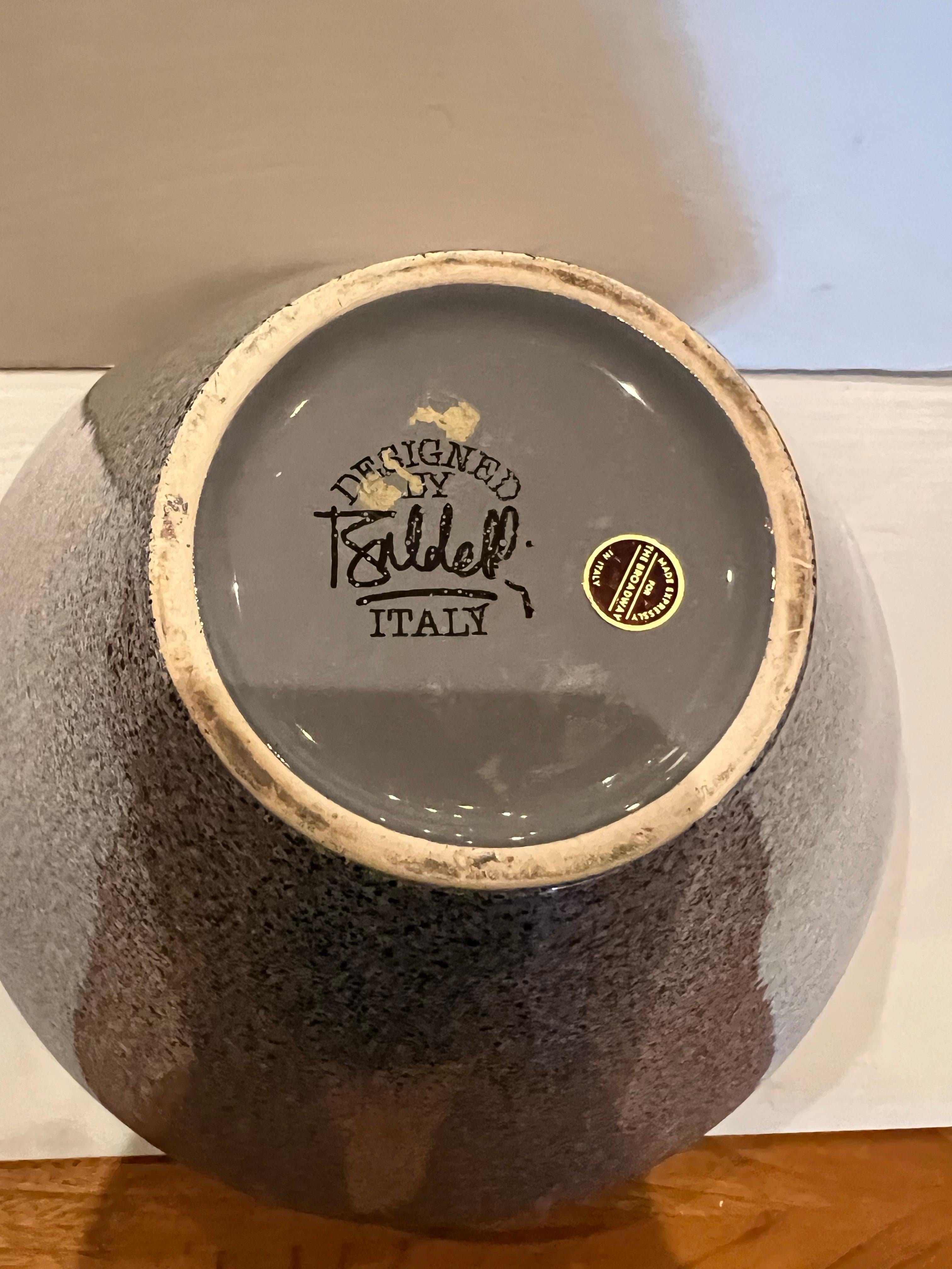 XX secolo Vaso da centrotavola in ceramica italiano postmoderno dell'epoca di Memphis Baldelli in vendita
