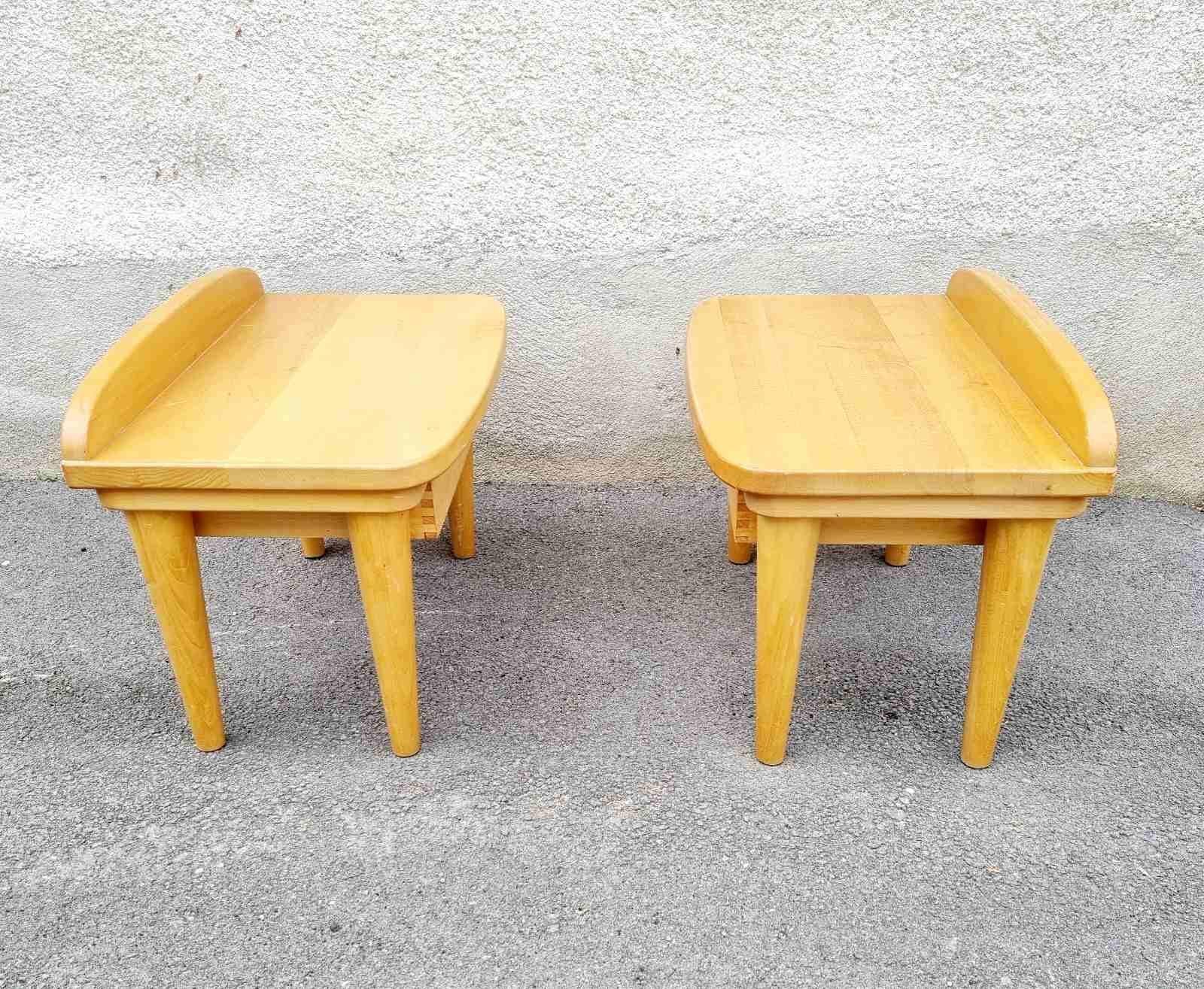 Italian Postmodern Nightstands or Side Tables, 80s Pair For Sale 5