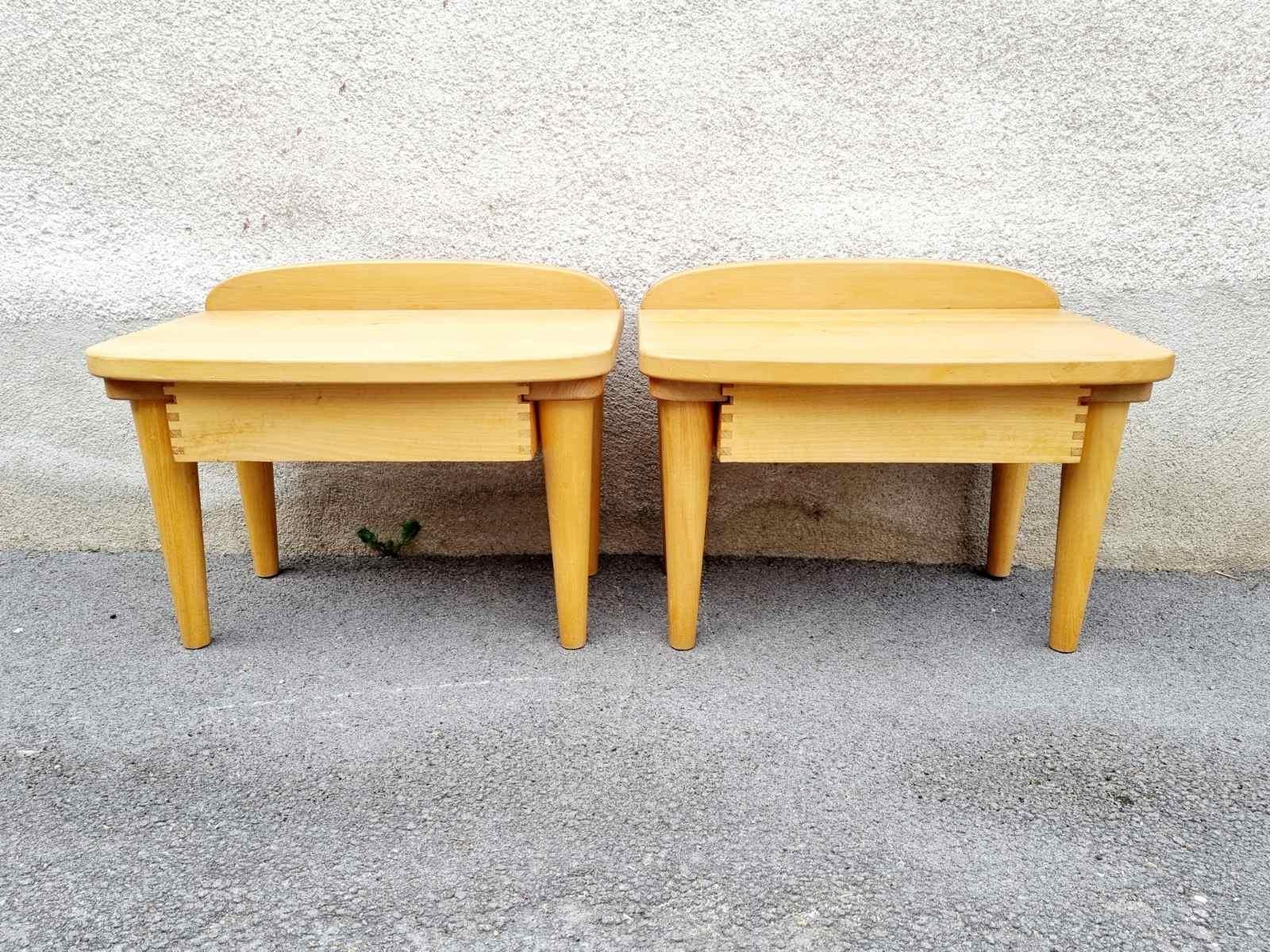 Post-Modern Italian Postmodern Nightstands or Side Tables, 80s Pair For Sale