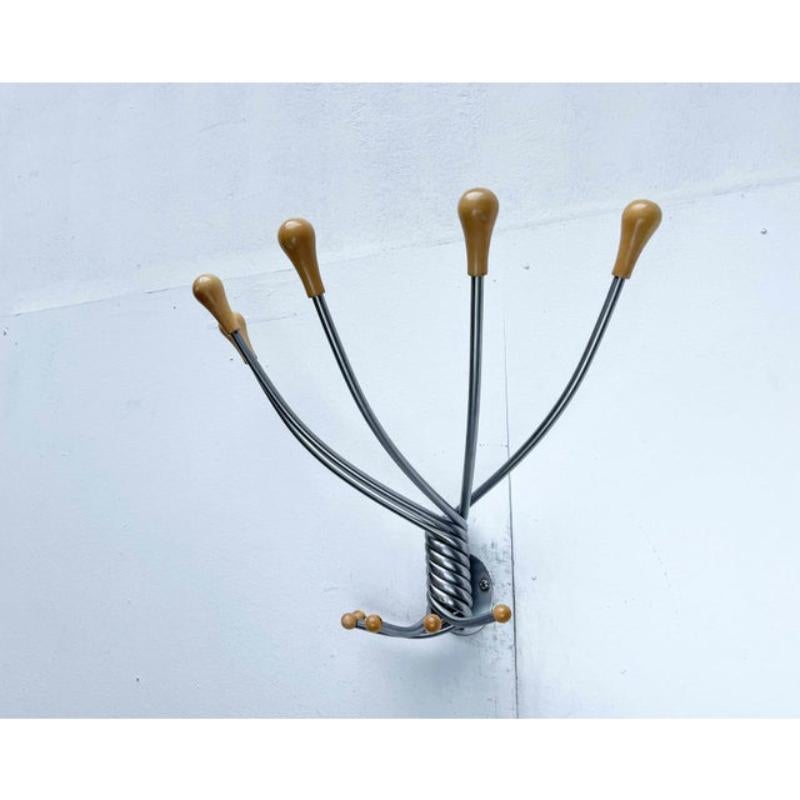 Perchero de pared italiano postmoderno Octopus de J. De Pas para Zanotta, años 90 en venta 5