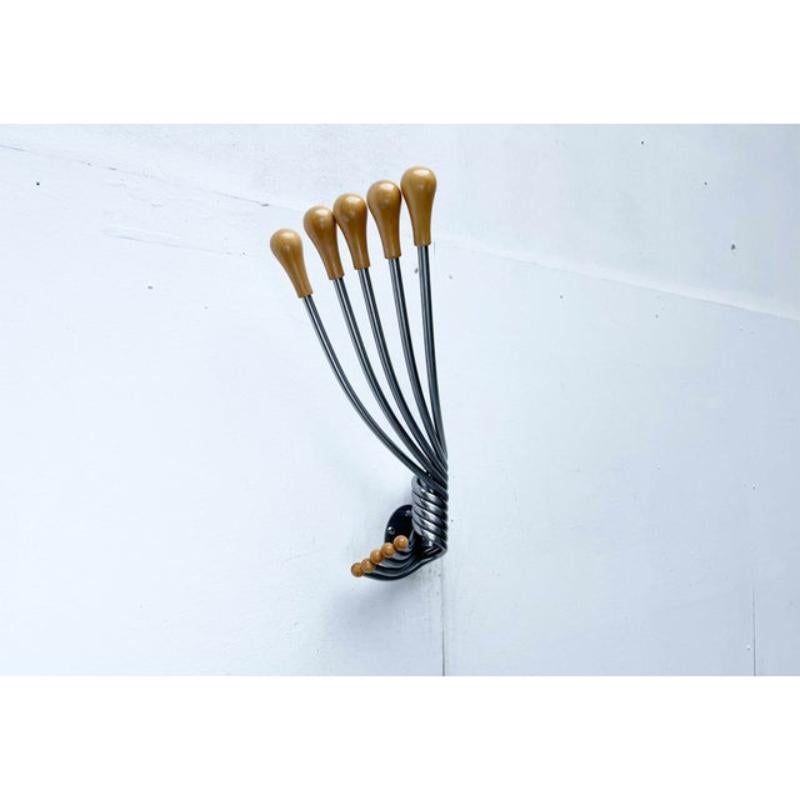 Perchero de pared italiano postmoderno Octopus de J. De Pas para Zanotta, años 90 en venta 7