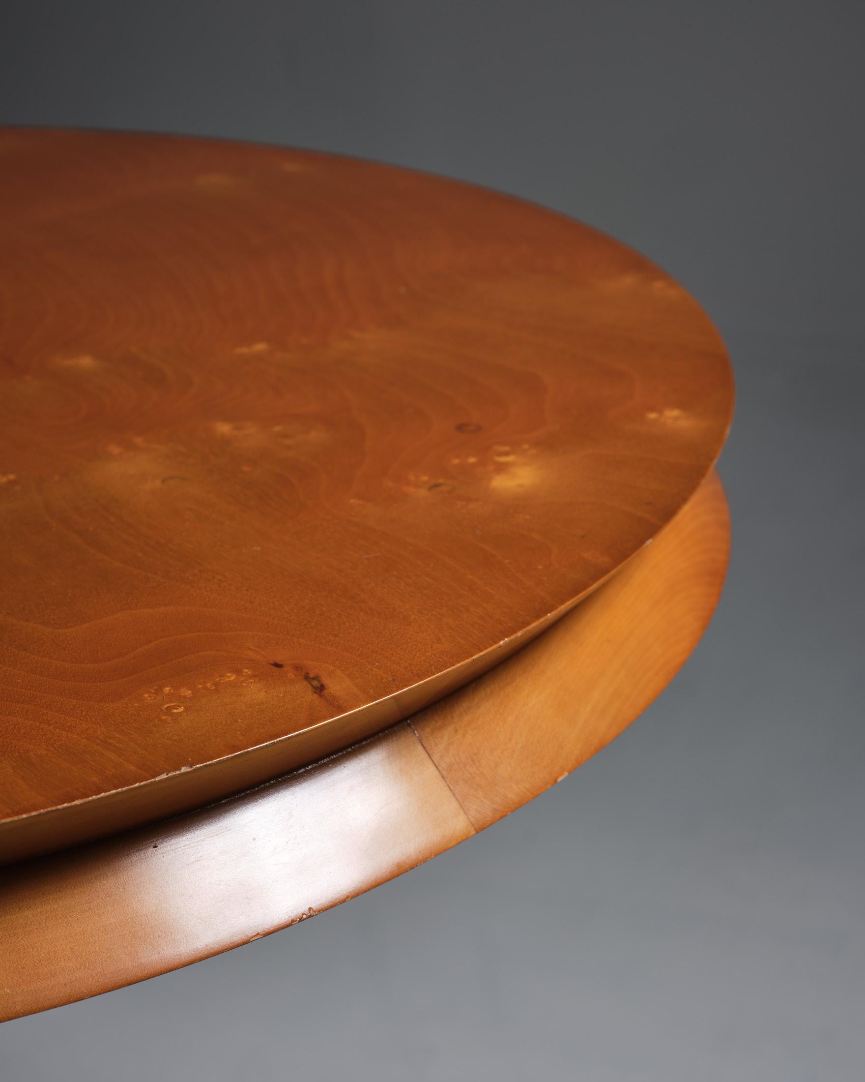 Table à piédestal postmoderne italienne Bon état - En vente à Los Angeles, CA