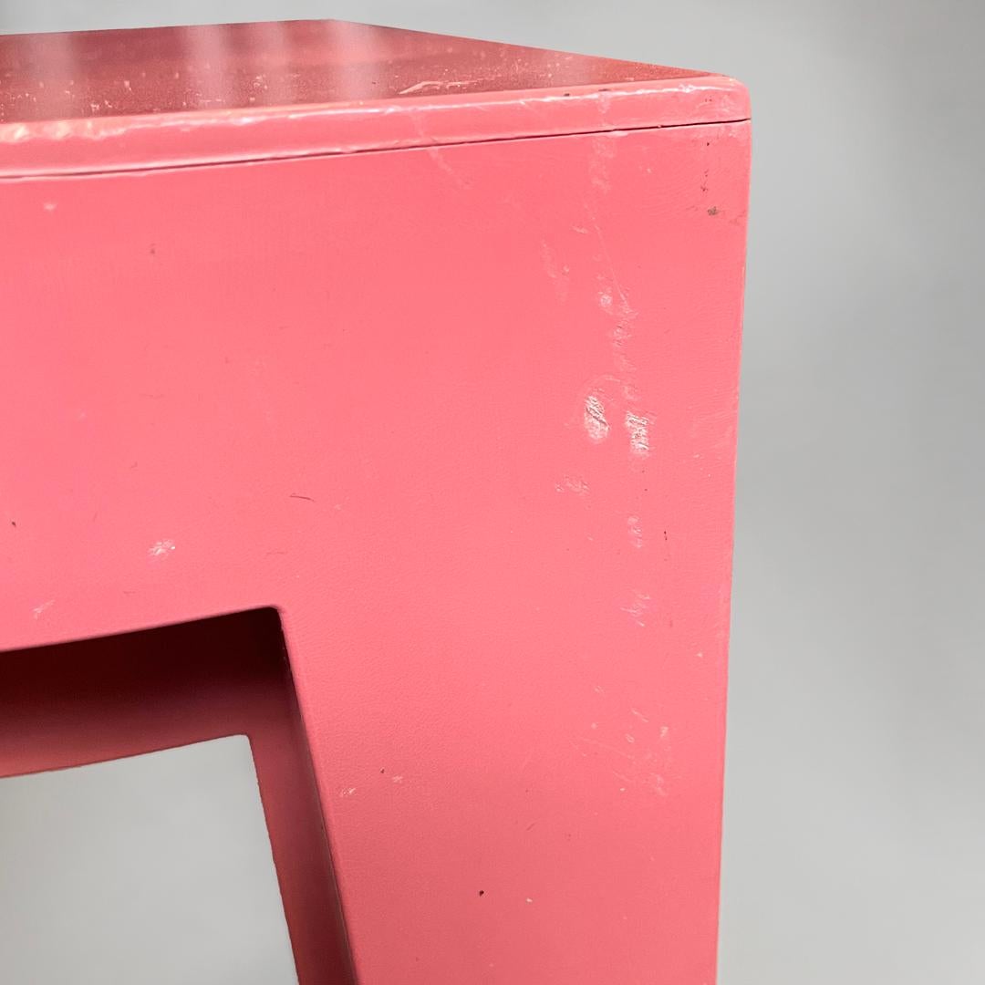 Italian postmodern pink plastic Dr Glob chairs Philippe Starck for Kartell 1980s For Sale 8