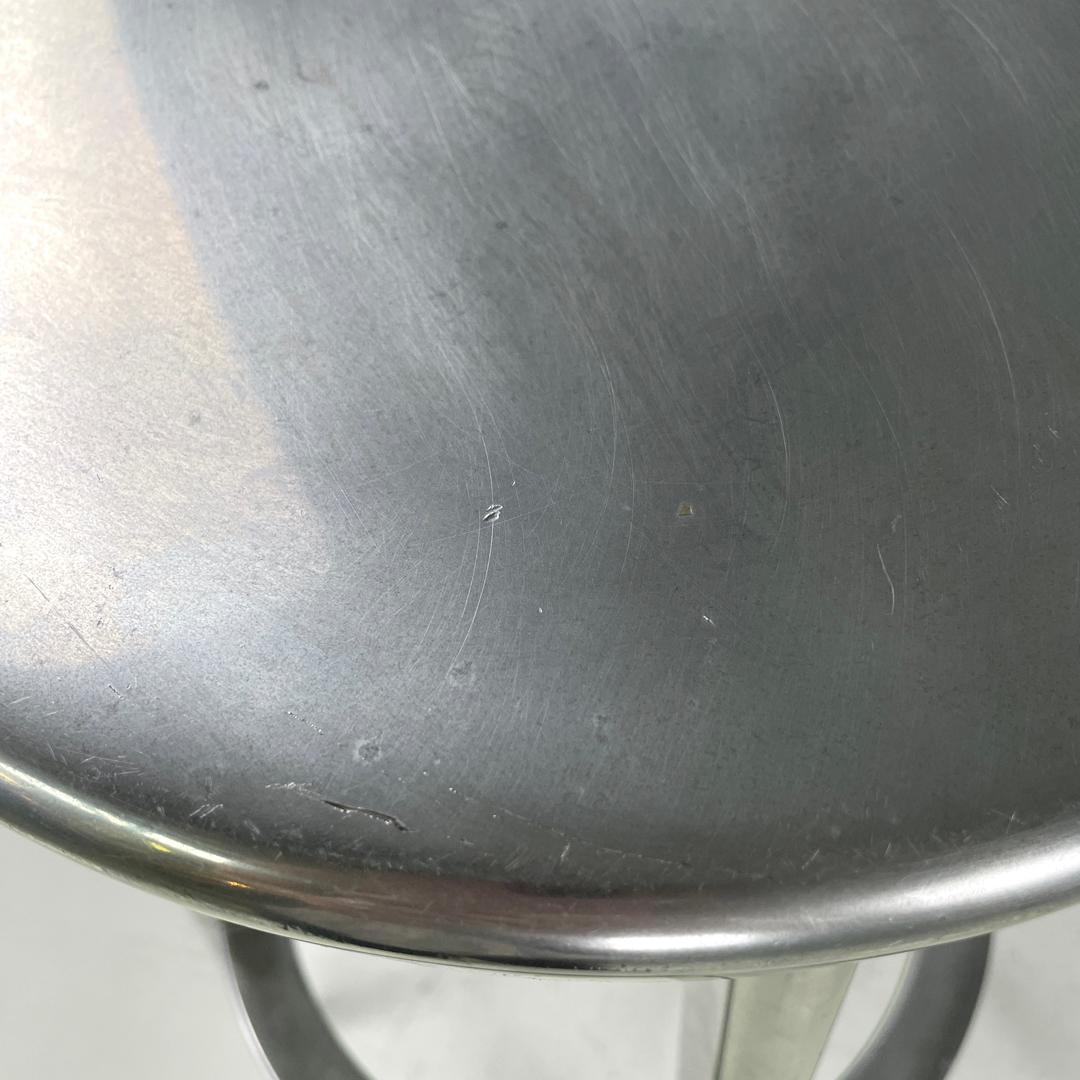 Italian postmodern round aluminum stools by Naoto Fukasawa for Magis, 2000s For Sale 4