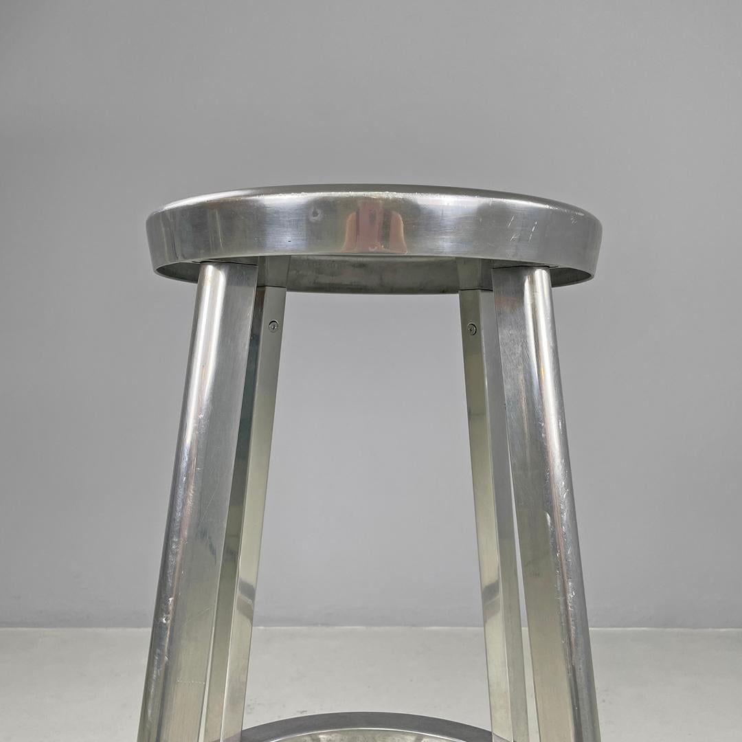 Italian postmodern round aluminum stools by Naoto Fukasawa for Magis, 2000s For Sale 2