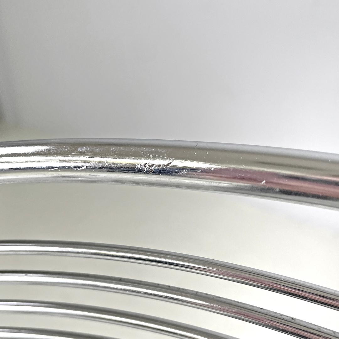 Italienischer postmoderner Hocker mit verchromtem Metallgestell und Fußstütze, 2000er Jahre im Angebot 5