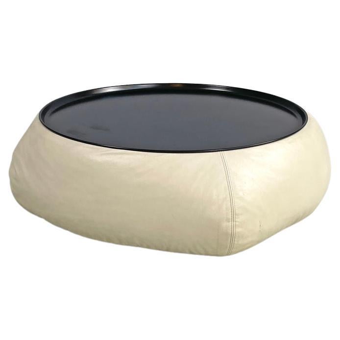 Italian postmodern round coffee table Lady-Fat by Patricia Urquiola for B&B 2002 For Sale