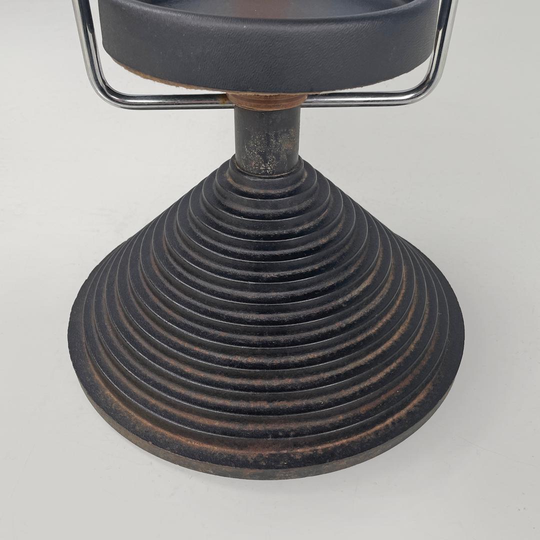 Italian postmodern round umbrella stand by Origlia in cast iron and wood, 1980s For Sale 11