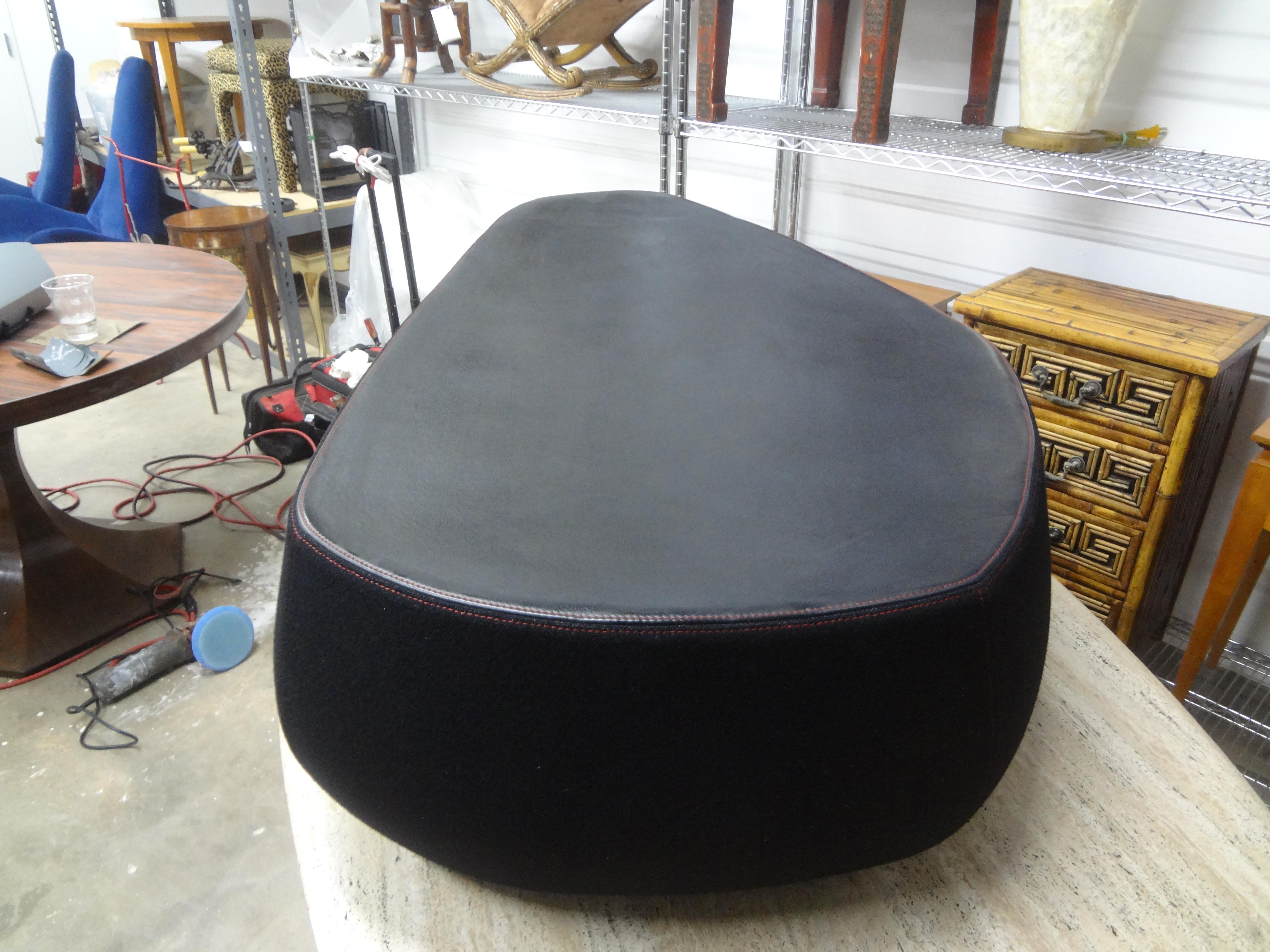 Italian Modern Sculptural Bench or Pouf by Moroso In Good Condition For Sale In Houston, TX