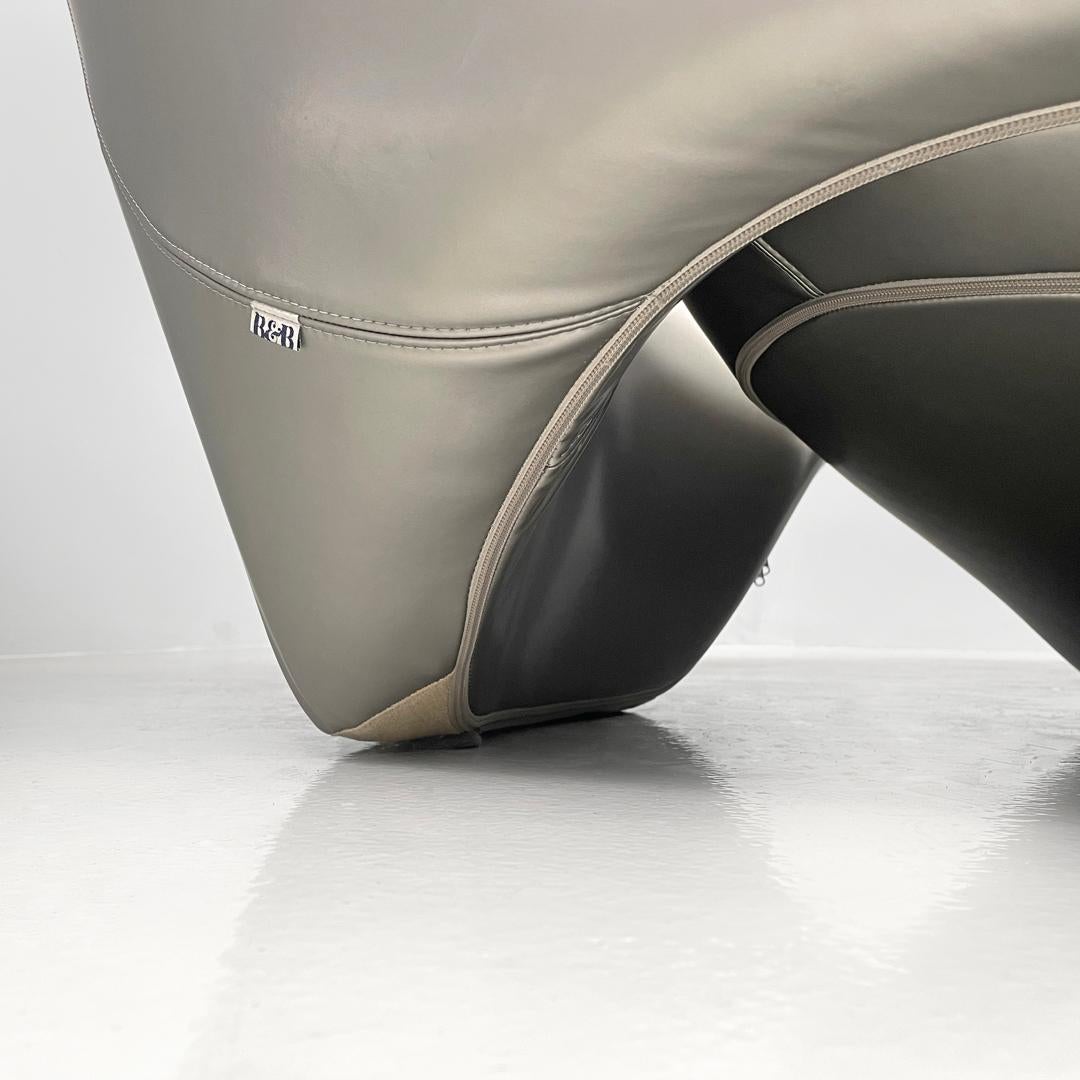 Italian postmodern silver sofa and pouf Moon System by Zaha Hadid for B&B, 2007 For Sale 13