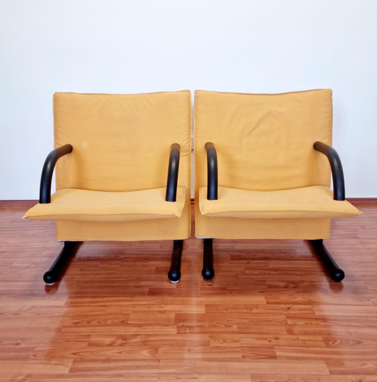 Post-Modern Italian PostModern T-Line Armchairs By Burkhard Voghterr for Arflex, Italy 80s For Sale