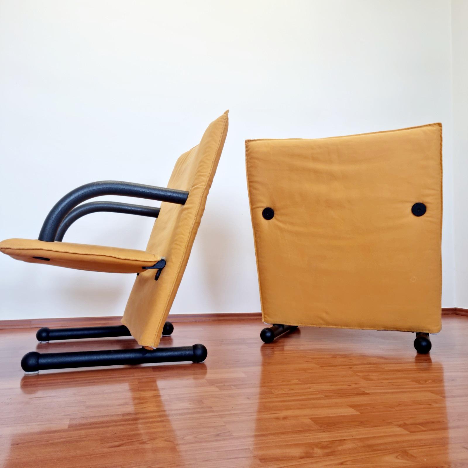 Late 20th Century Italian PostModern T-Line Armchairs By Burkhard Voghterr for Arflex, Italy 80s For Sale
