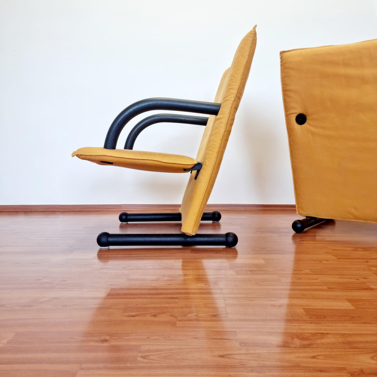 Italian PostModern T-Line Armchairs By Burkhard Voghterr for Arflex, Italy 80s For Sale 3