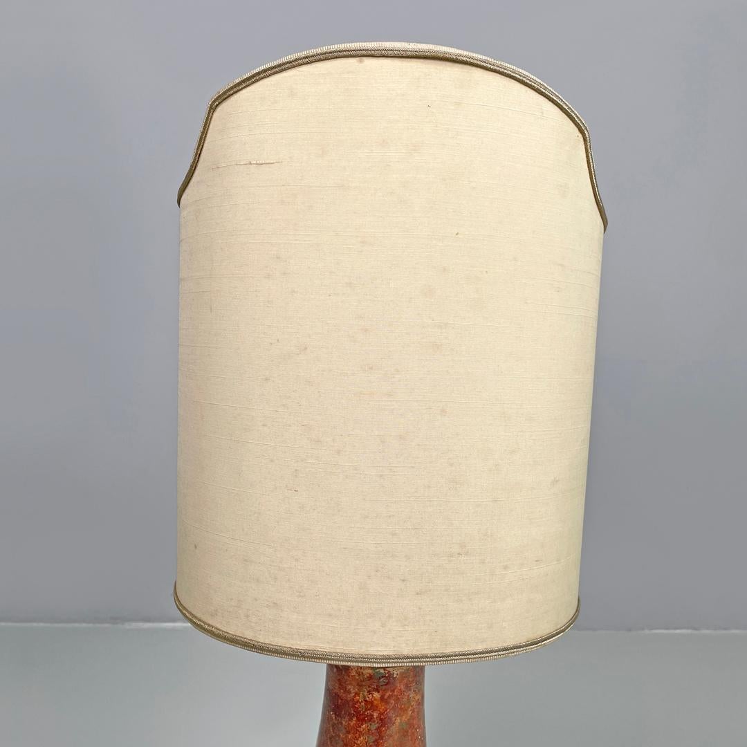Lampes de table postmodernes italiennes en bois rouge et doré avec abat-jour en tissu, années 1980 en vente 2