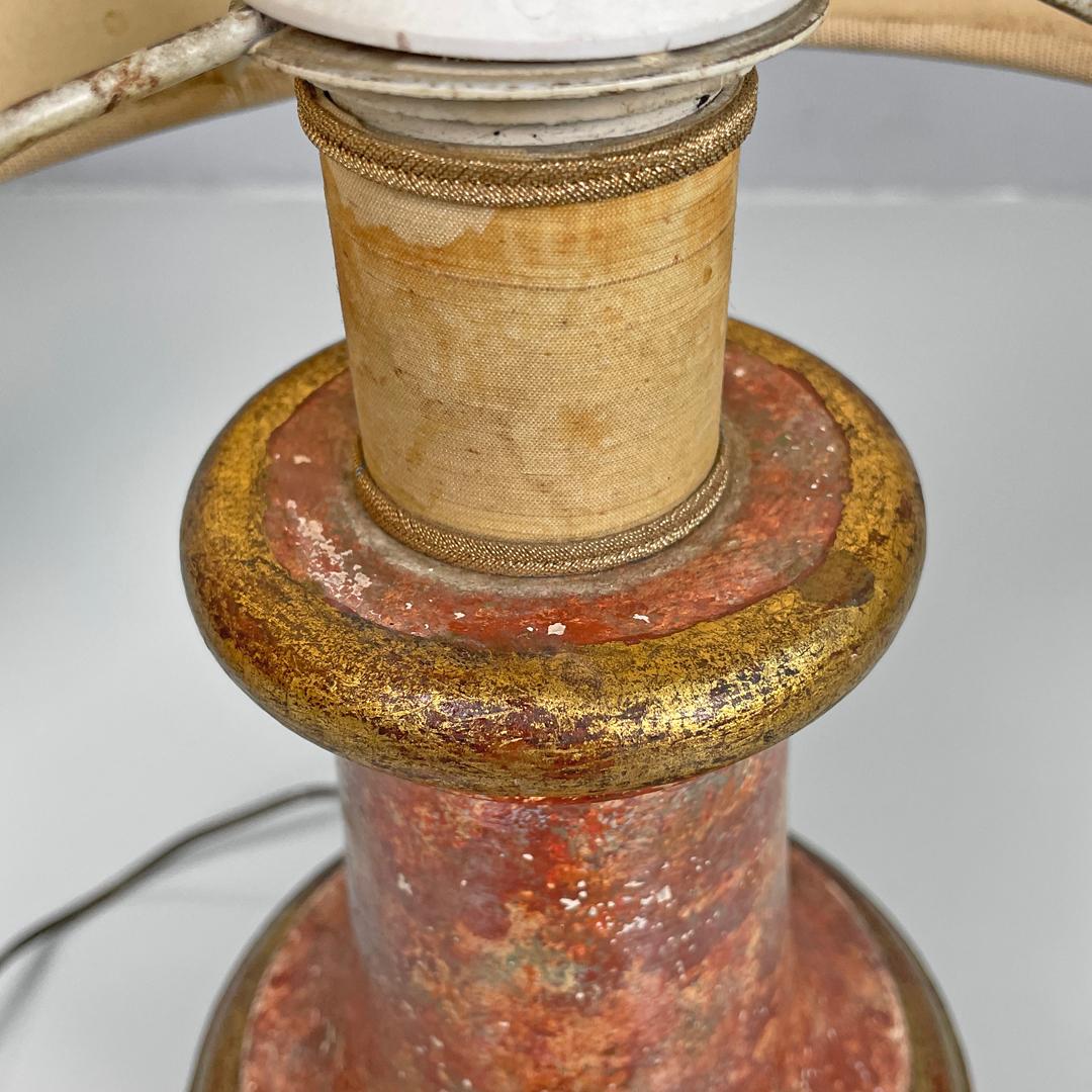 Lampes de table postmodernes italiennes en bois rouge et doré avec abat-jour en tissu, années 1980 en vente 3