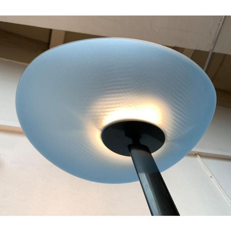 20ième siècle Lampadaire postmoderne italien Tebe par Ernesto Gismondi pour Artemide, années 1980 en vente