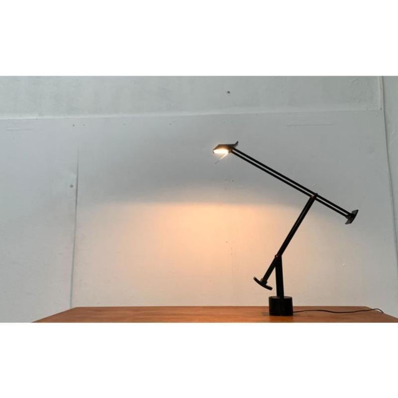 Italienische postmoderne Tizio-Tischlampe aus Italien von Richard Sapper für Artemide, 1970er Jahre im Angebot 6