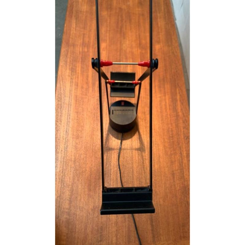Italienische postmoderne Tizio-Tischlampe aus Italien von Richard Sapper für Artemide, 1970er Jahre (20. Jahrhundert) im Angebot