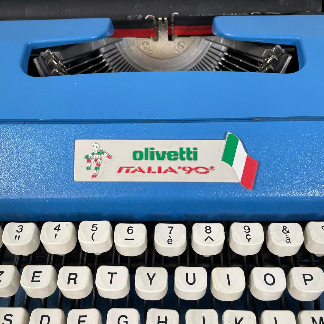 Macchina da scrivere italiana postmoderna Lettera 35 Italia '90 Mario Bellini Olivetti, 1990 4
