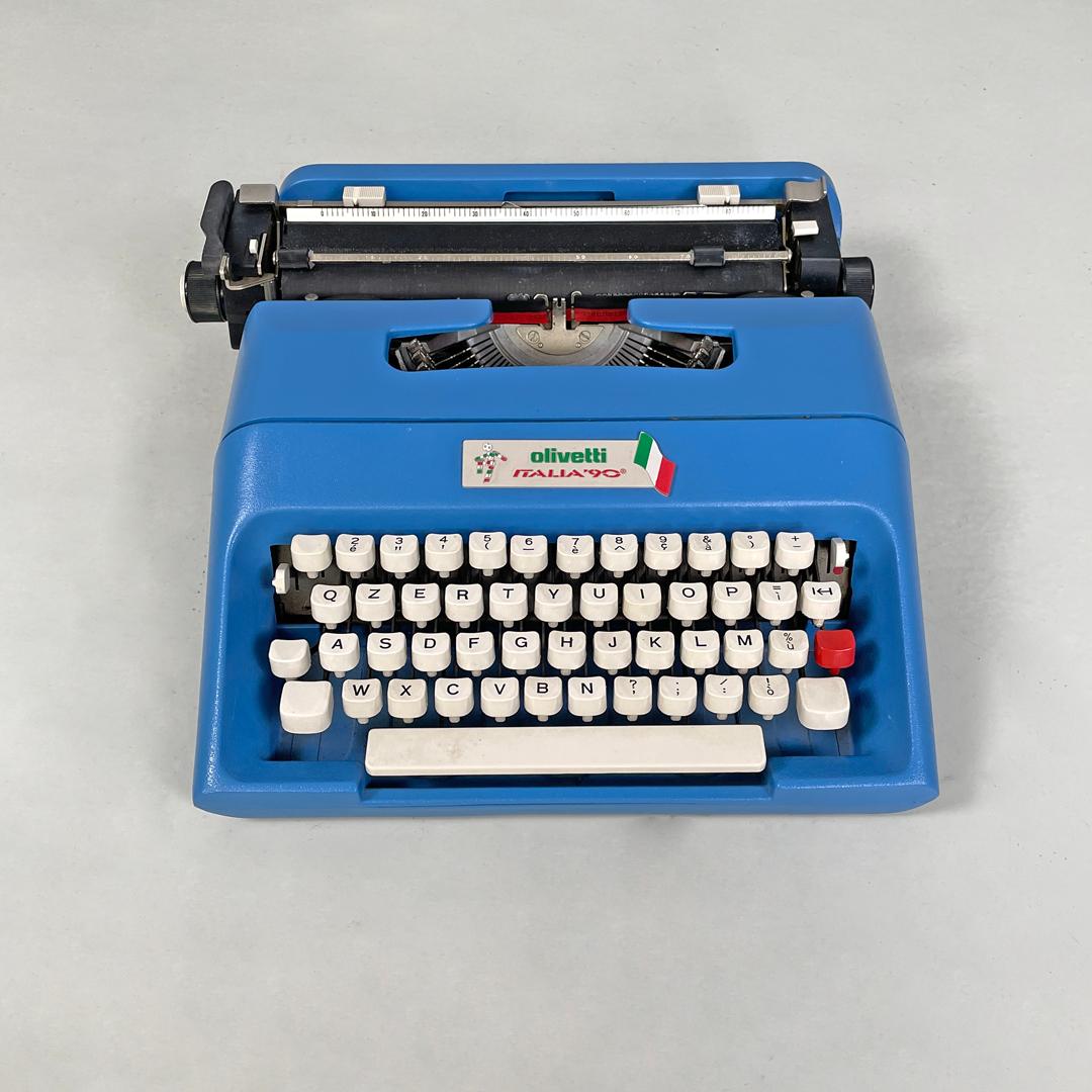 Macchina da scrivere italiana postmoderna Lettera 35 Italia '90 Mario Bellini Olivetti, 1990 2