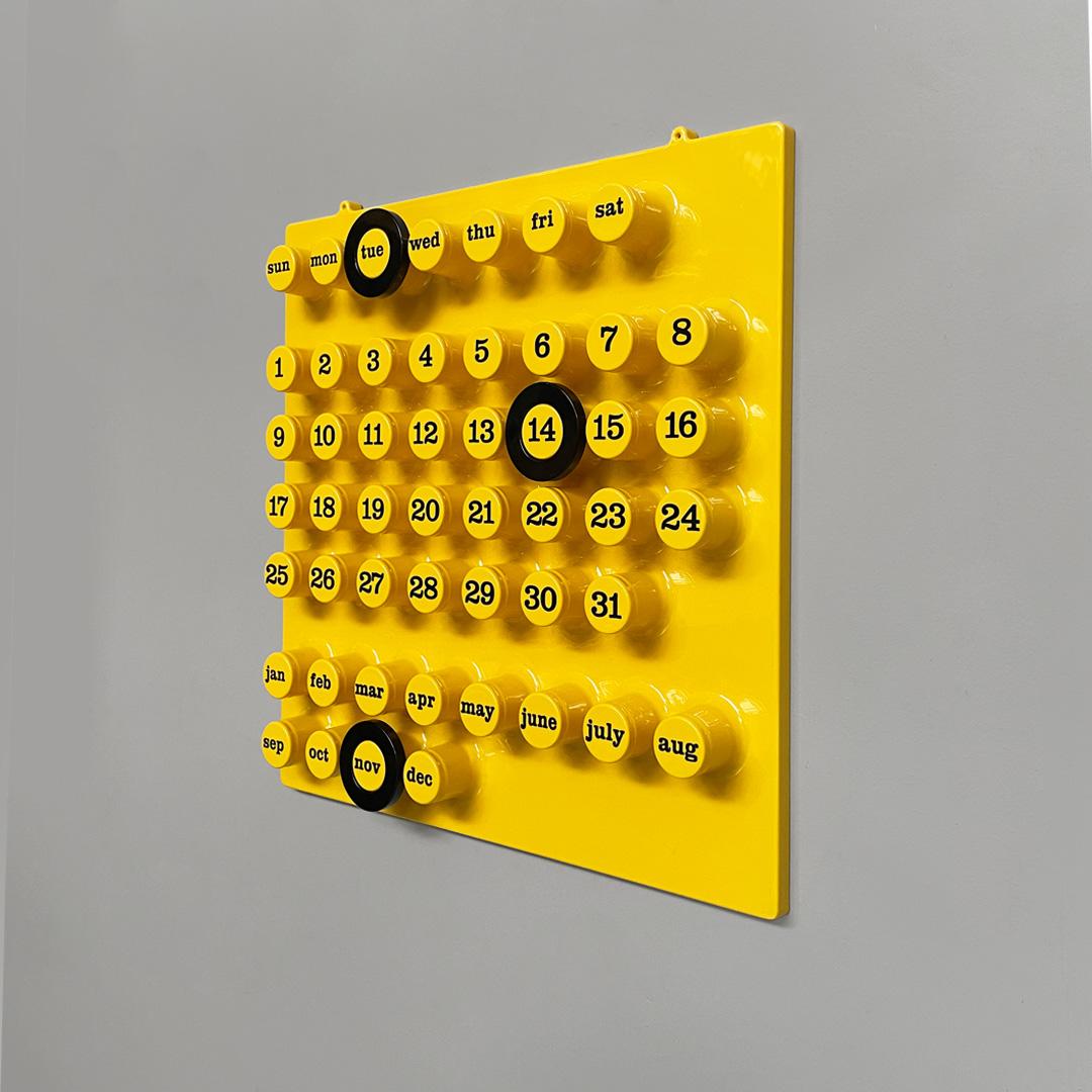 Italienischer postmoderner Wandkalender „Perpetual Calendar“ von Della Beffa für Ring a Date, 2000er Jahre im Zustand „Hervorragend“ im Angebot in MIlano, IT