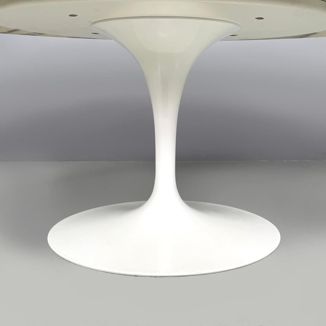 Italian postmodern white marble dining table Tulip Eero Saarinen for Knoll, 2015 For Sale 10