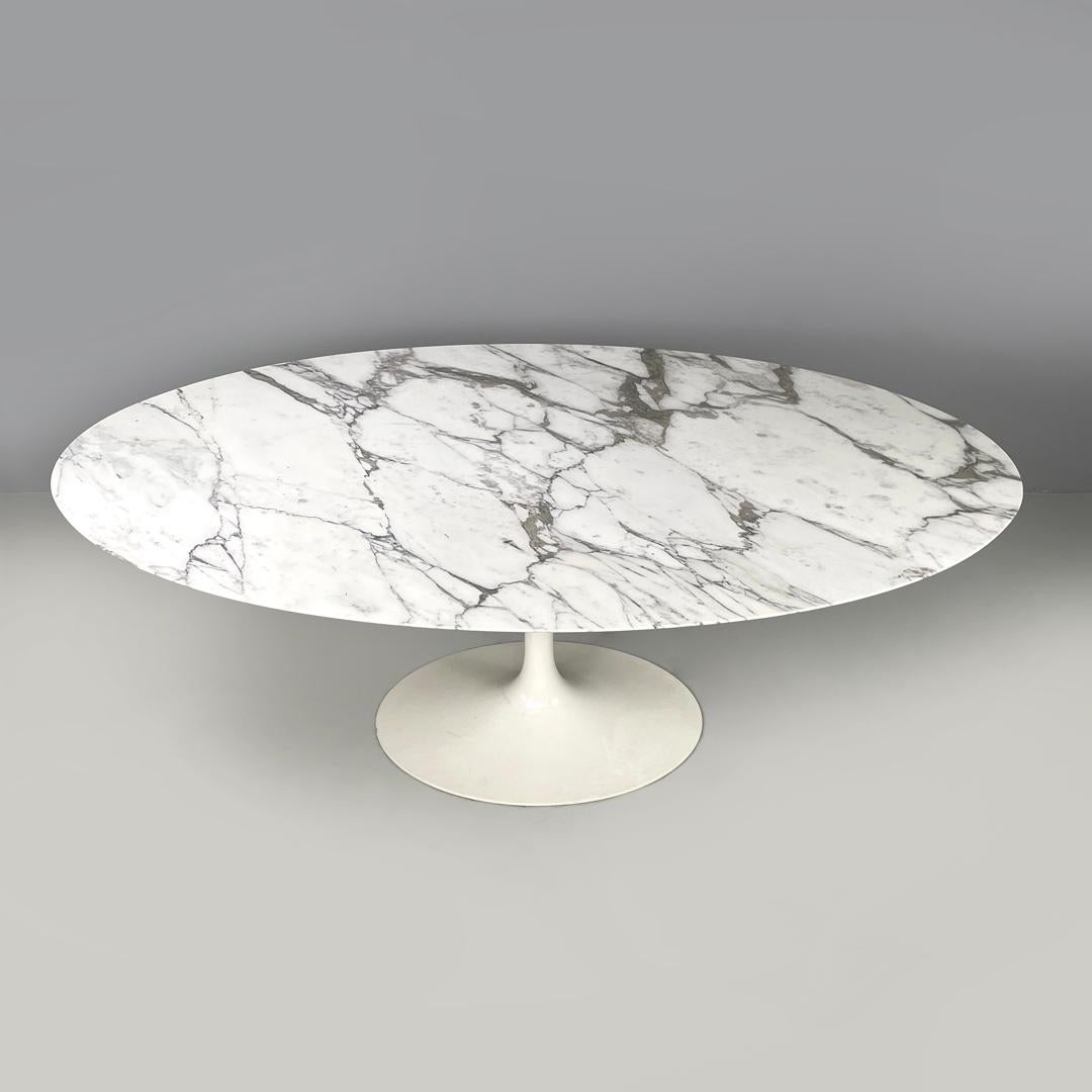 Italian postmodern white marble dining table Tulip Eero Saarinen for Knoll, 2015 In Good Condition For Sale In MIlano, IT