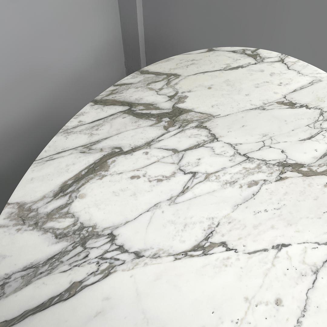 Italian postmodern white marble dining table Tulip Eero Saarinen for Knoll, 2015 For Sale 4