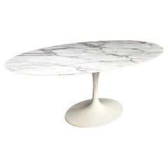 Italienischer postmoderner Esstisch aus weißem Marmor Tulip Eero Saarinen für Knoll, 2015