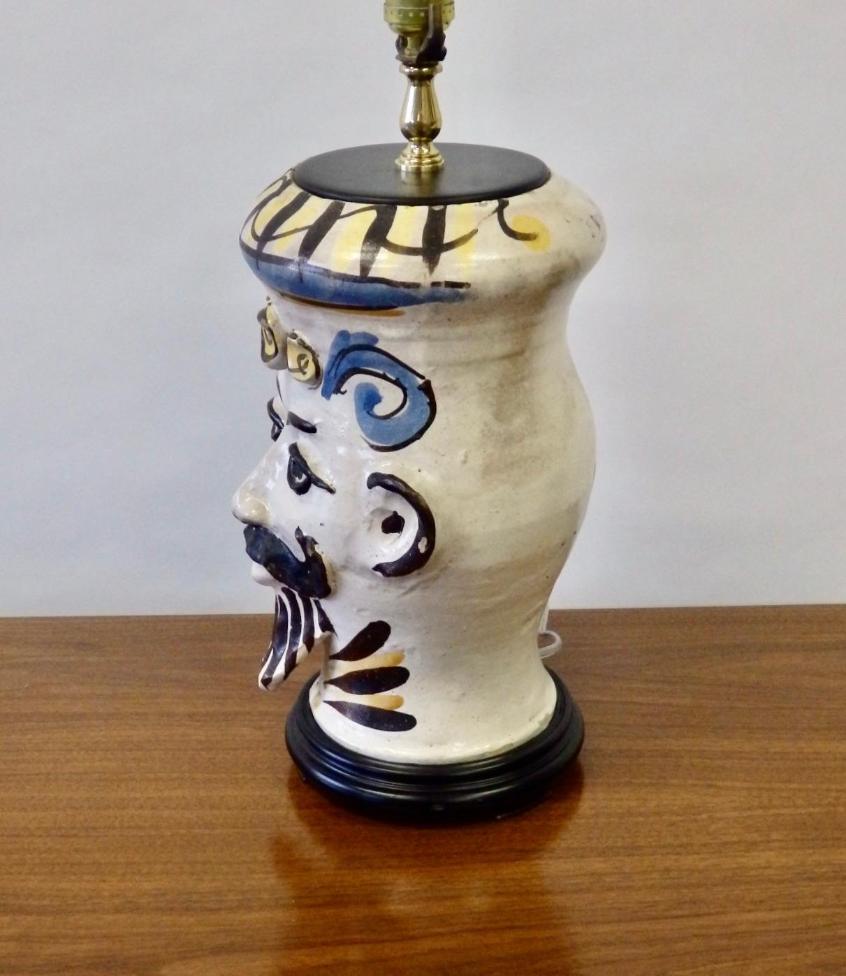 Italian Pottery Whimsical Face Table Lamp In Good Condition In Ferndale, MI
