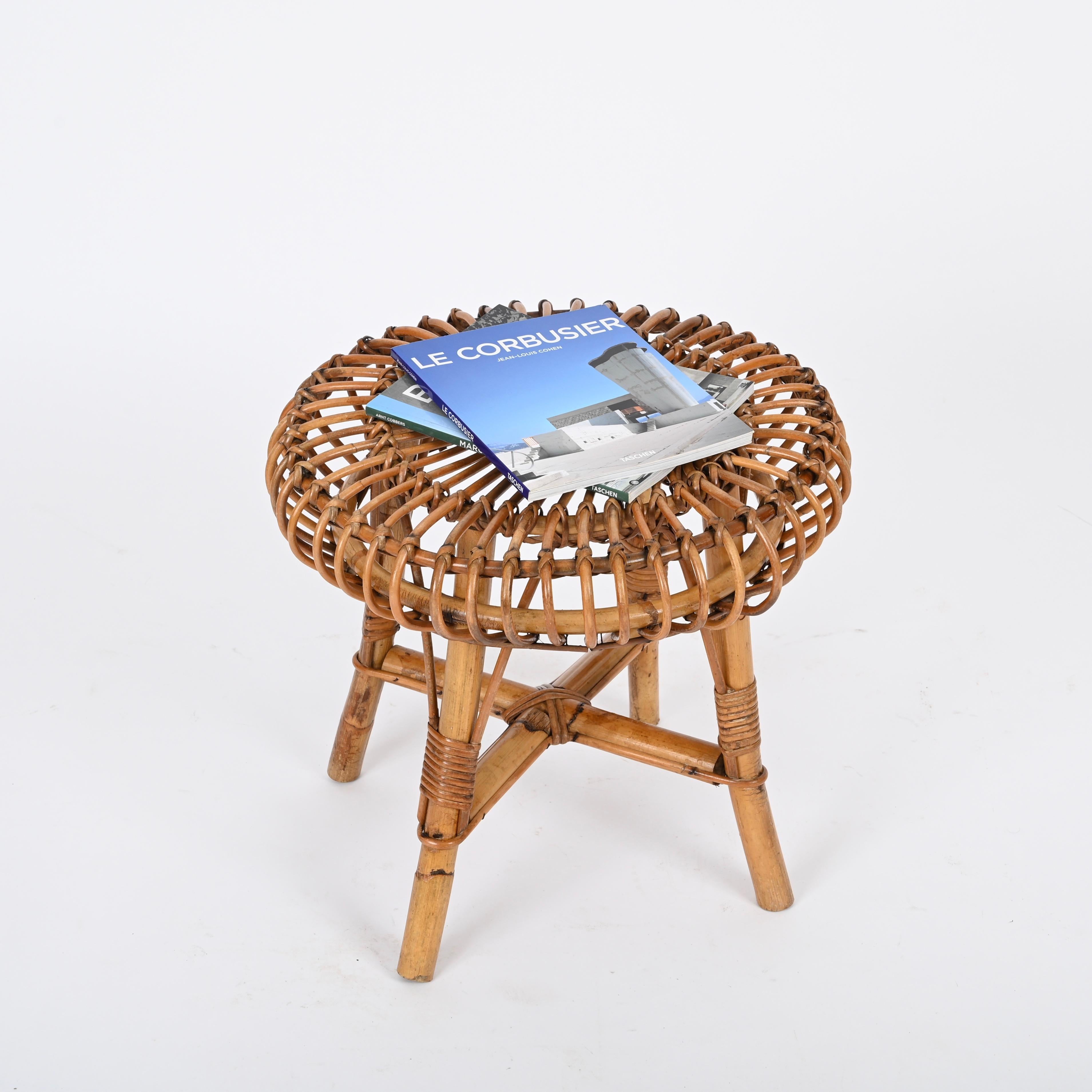 Stunning Mid-Century round stool in bamboo, rattan and hand-woven wicker that can be used also as organic side table. Franco Albini designed this piece in Italy during the 1960s.

This round pouf is in spectacular conditions and with a beautiful