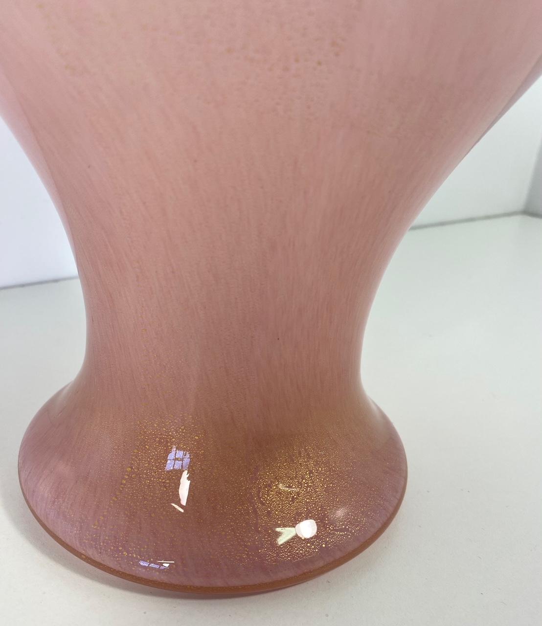 Italian Powder Pink and Gold Leaf Murano Glass Vase by Barovier & Toso For Sale 1