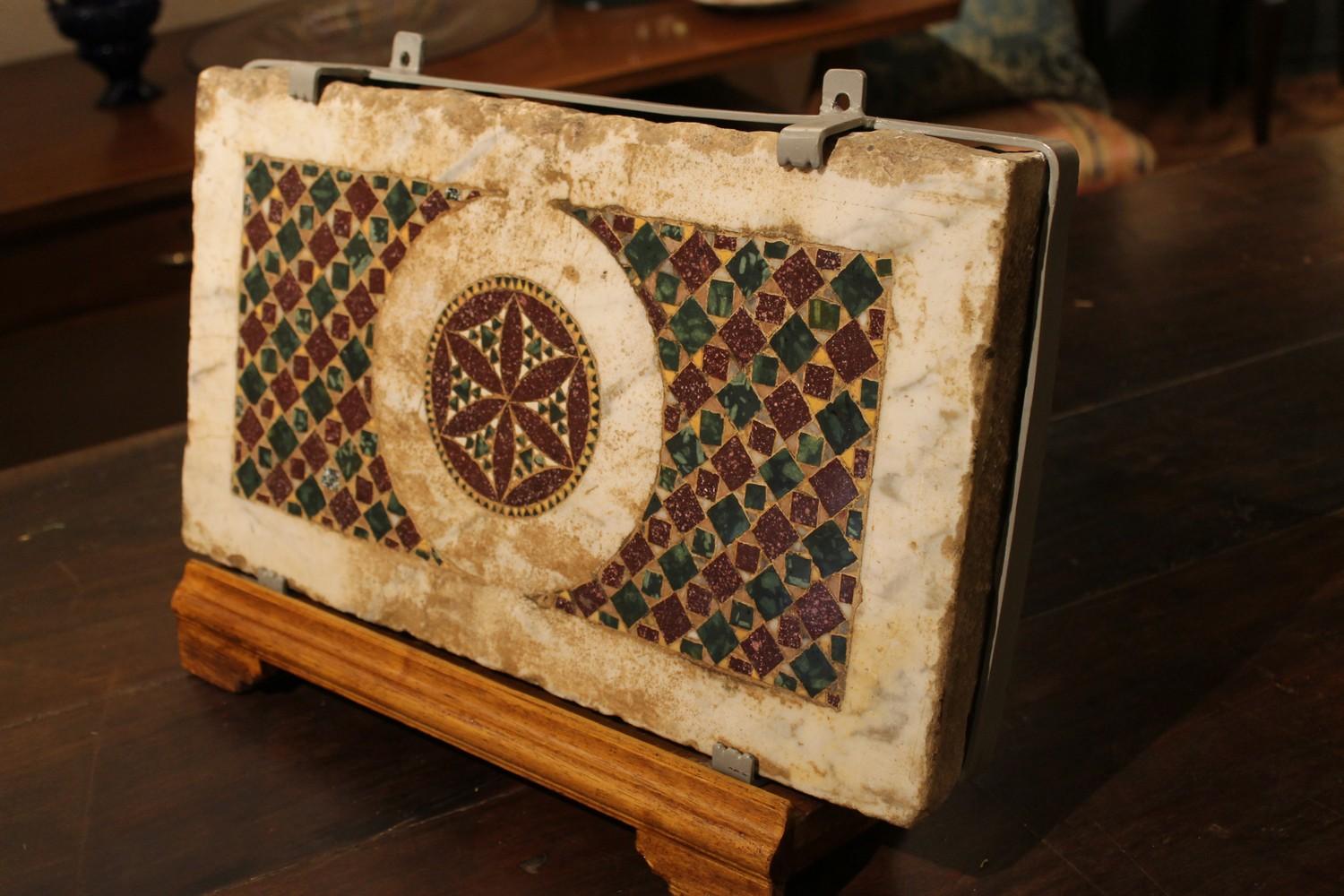 Italian Precious Polychrome Marble Mosaic Rectangular Floor Tile, Rome 1800s In Good Condition In Firenze, IT