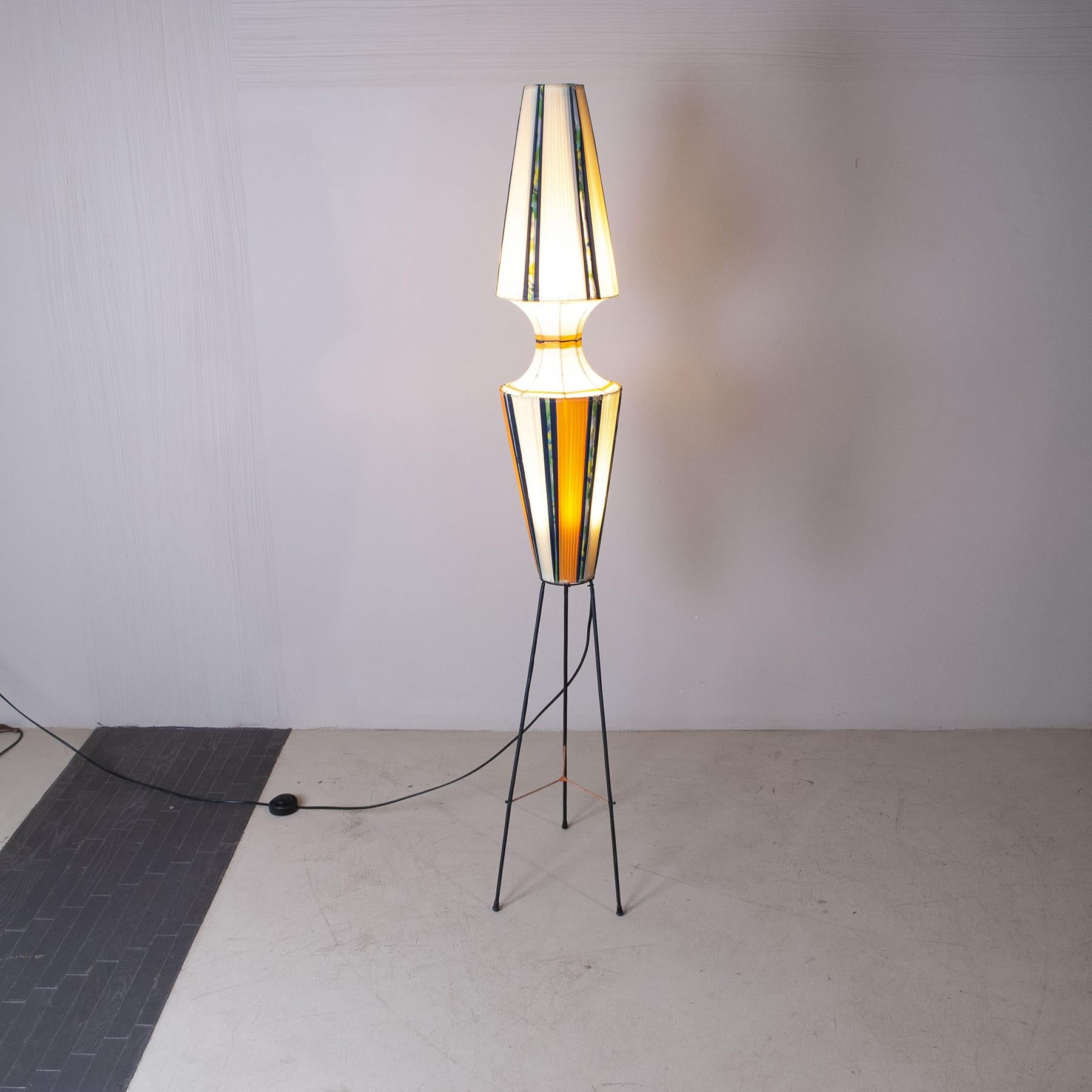 Mid-20th Century Italian Production Floor Lamp, Late 1950s For Sale