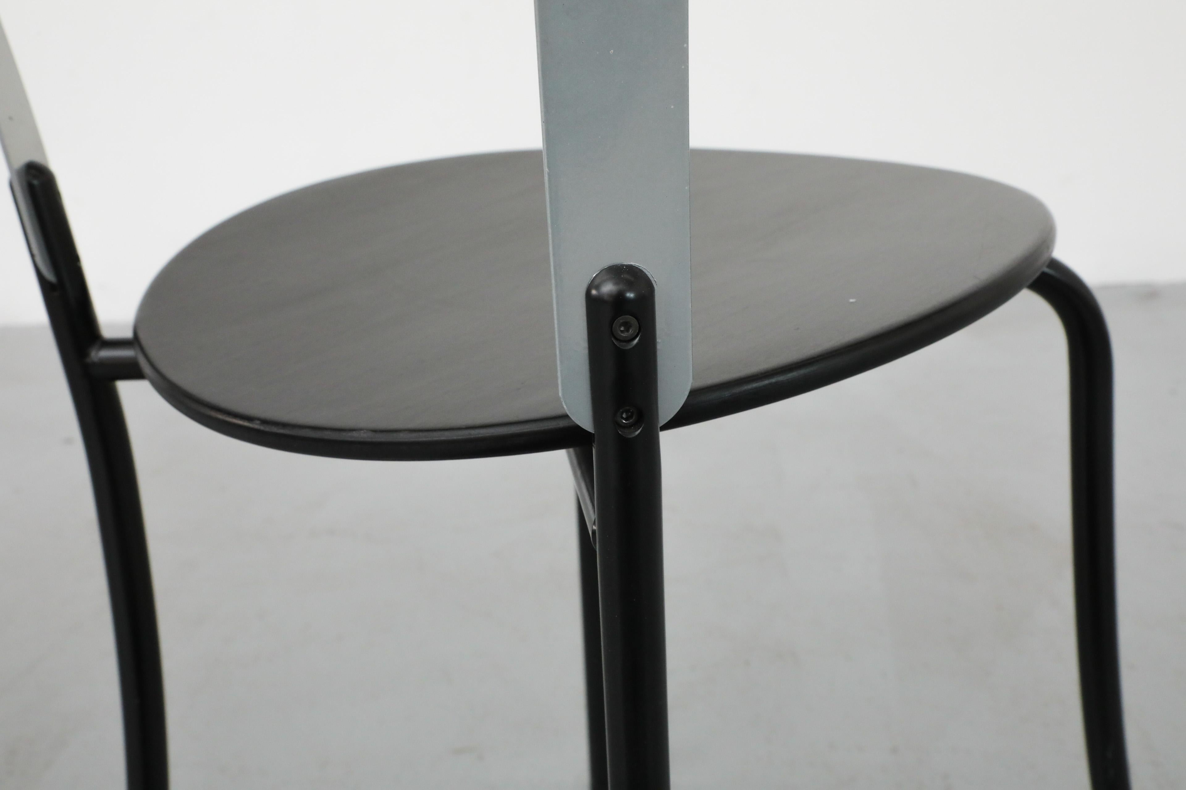 Ensemble de table et chaises italienne de style Memphis Progetti en vente 11