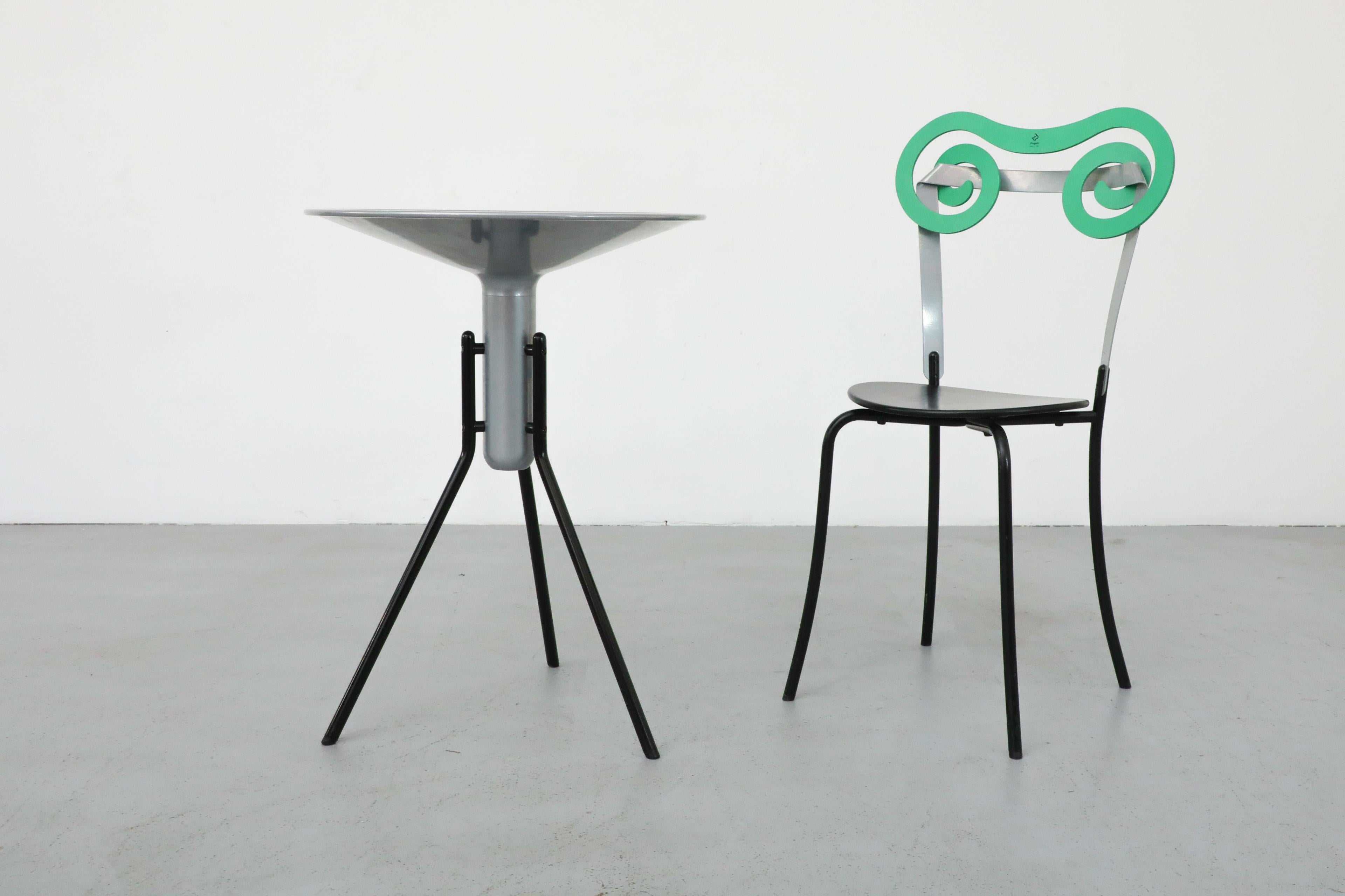 Ensemble de table et chaises italienne de style Memphis Progetti en vente 13