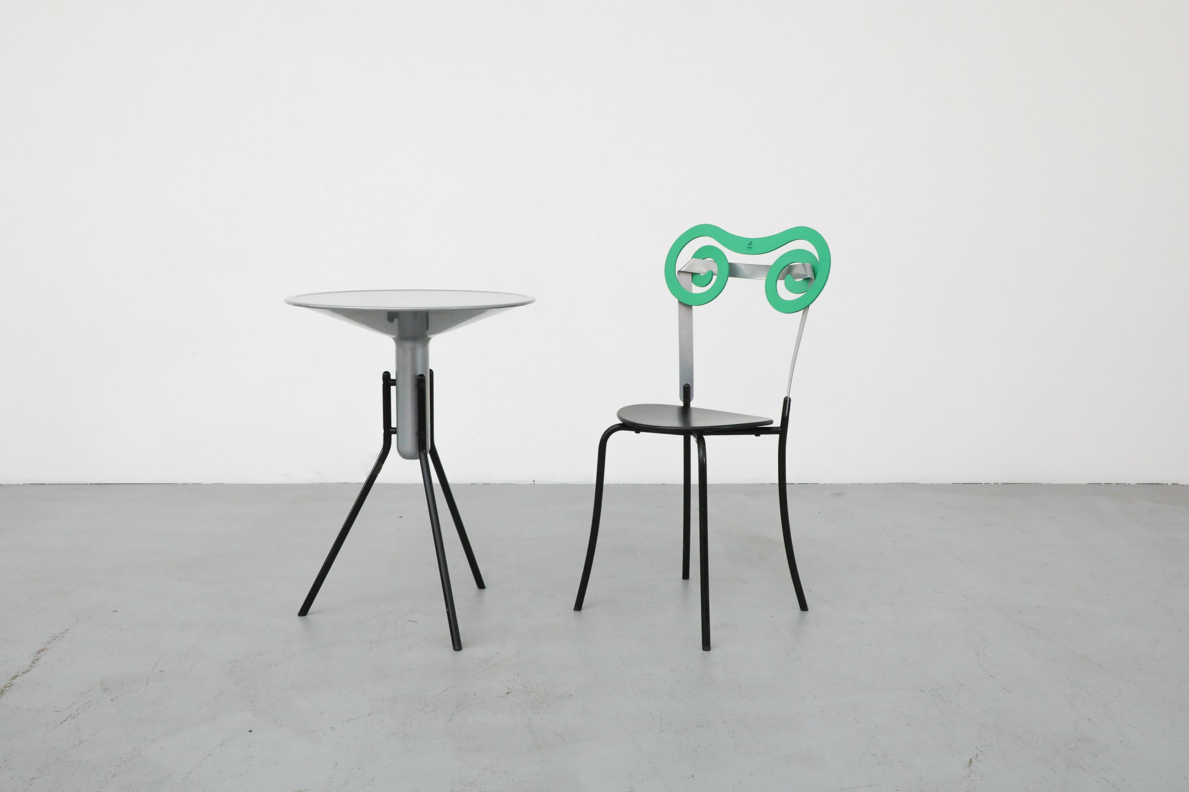 Ensemble de table et chaises italienne de style Memphis Progetti Bon état - En vente à Los Angeles, CA