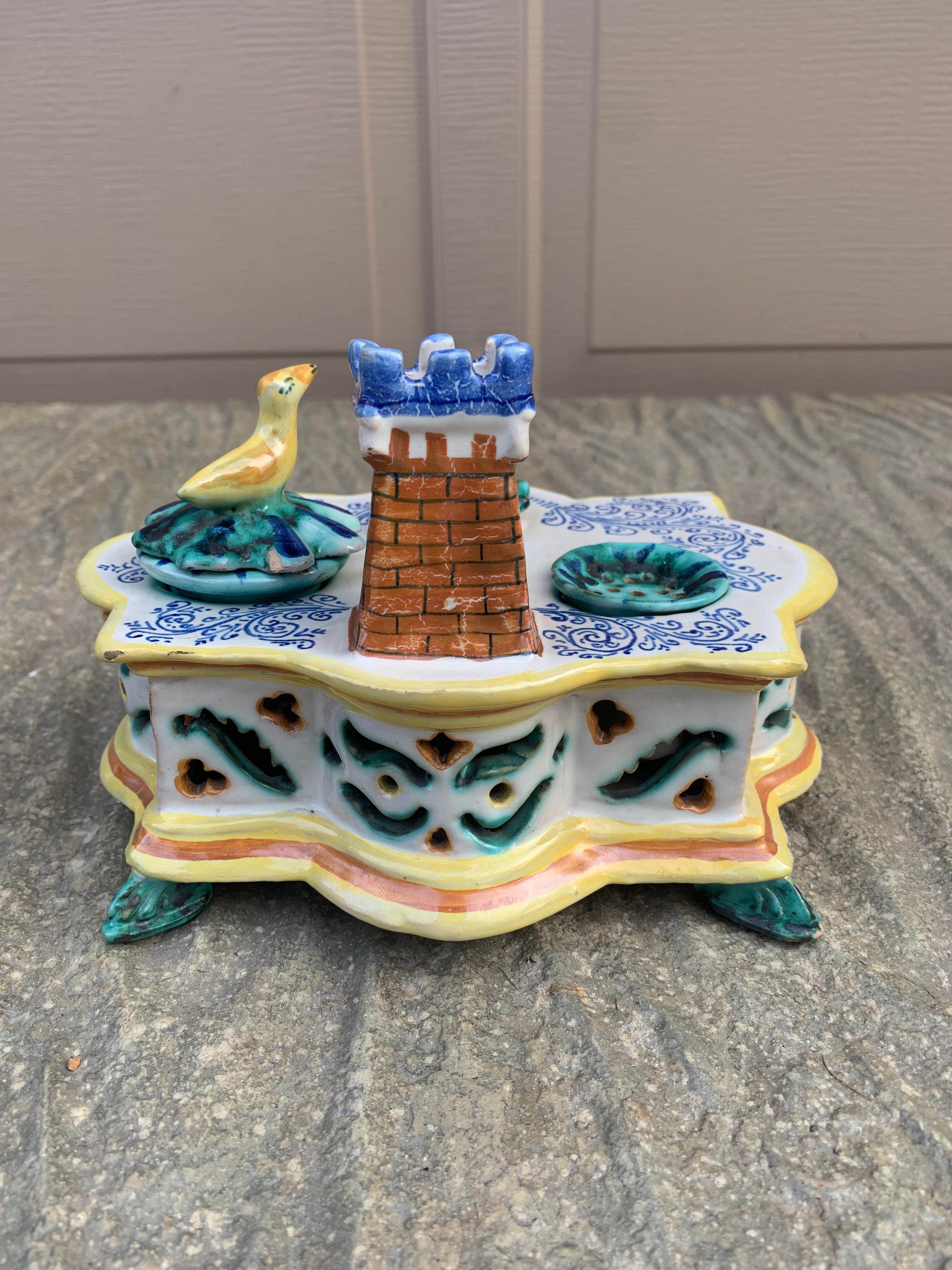 Italian Provincial Deruta Hand Painted Allegorical Faience Inkwell For Sale 5