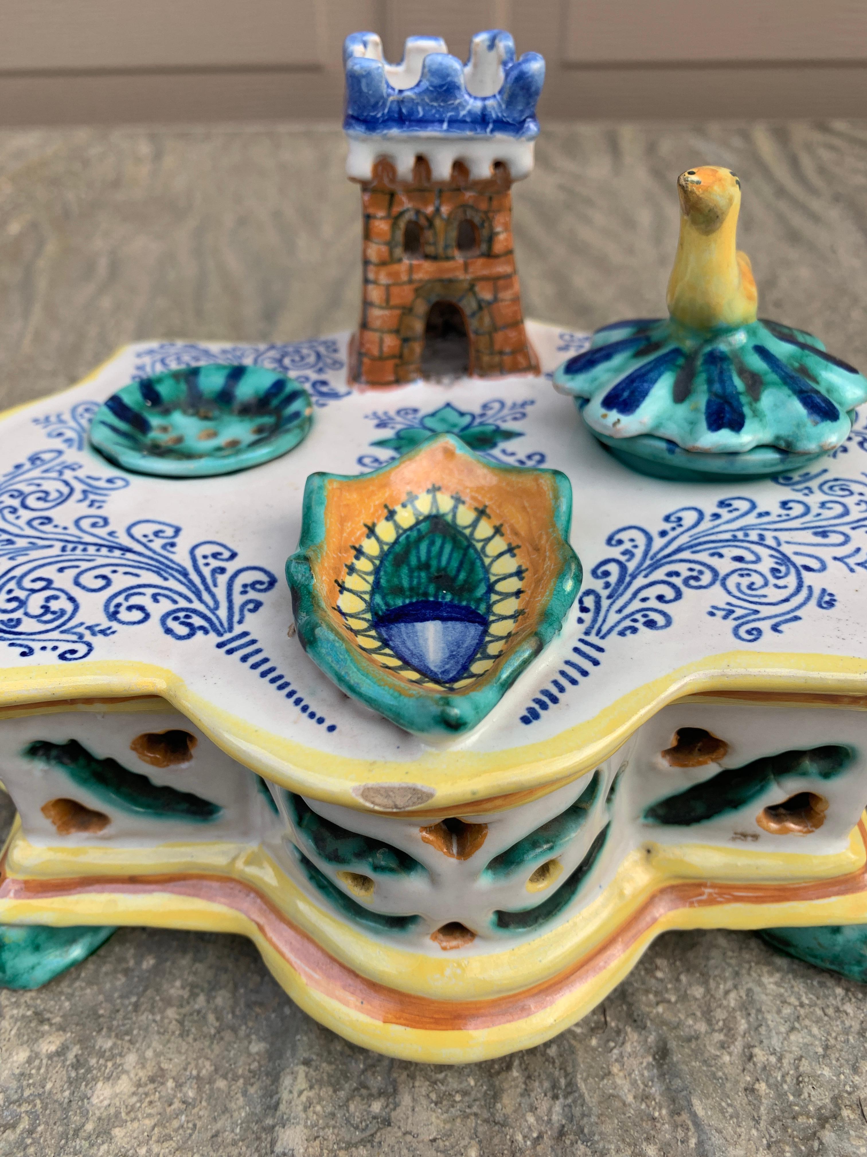Italian Provincial Deruta Hand Painted Allegorical Faience Inkwell For Sale 2