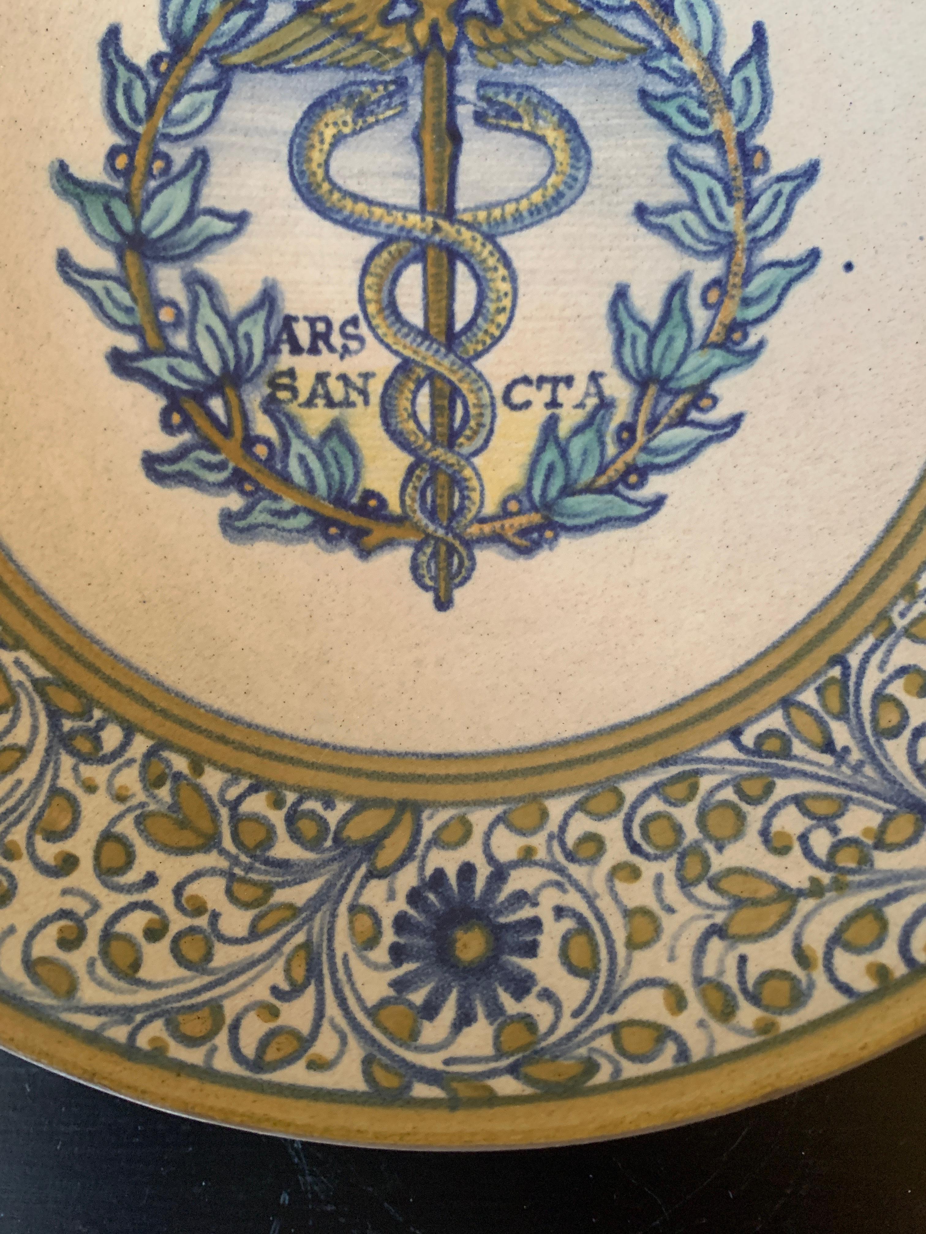 Italian Provincial Deruta Hand Painted Faience Caduceus Pottery Wall Plate For Sale 2