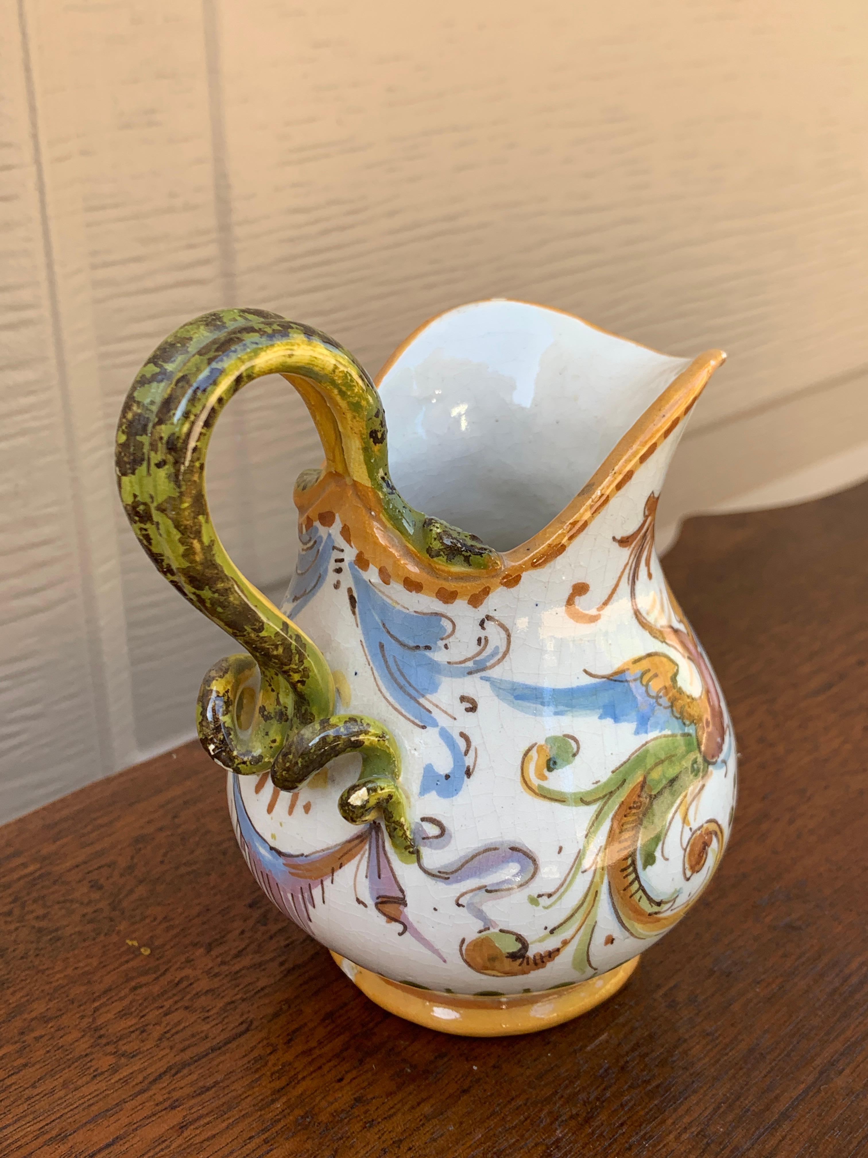 Italian Provincial Deruta Hand Painted Faience Pottery Jug In Good Condition For Sale In Elkhart, IN