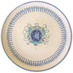 Assiette murale italienne provinciale Deruta peinte à la main en faïence avec crête