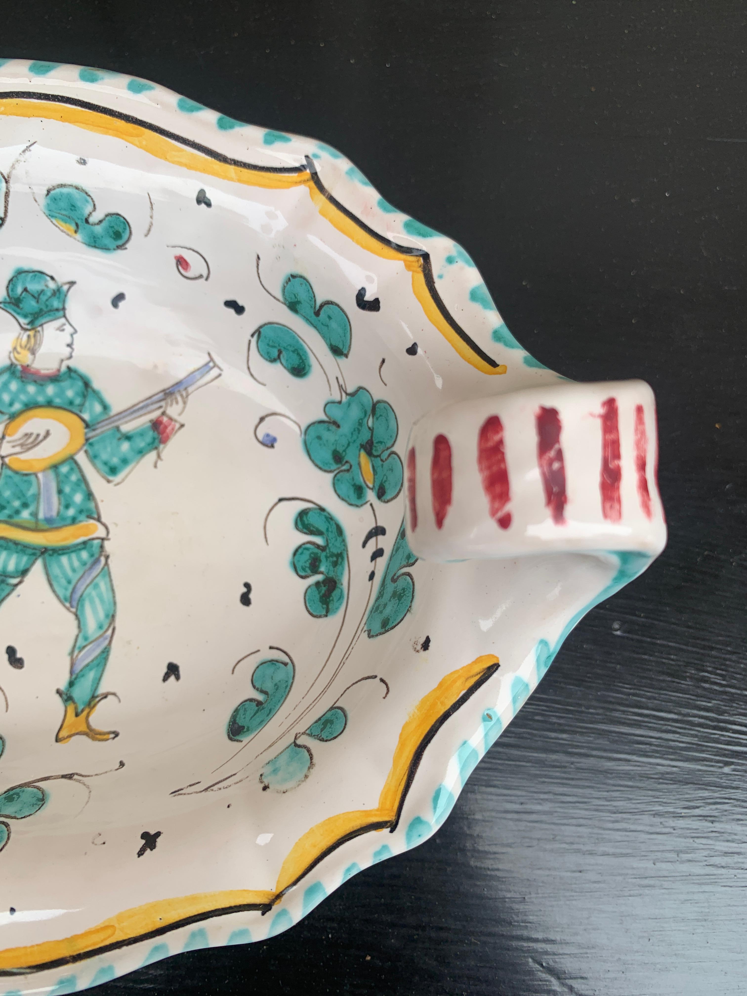 Bol ou attrape-tout en faïence festonnée de Grazia Deruta de style provincial italien en vente 1