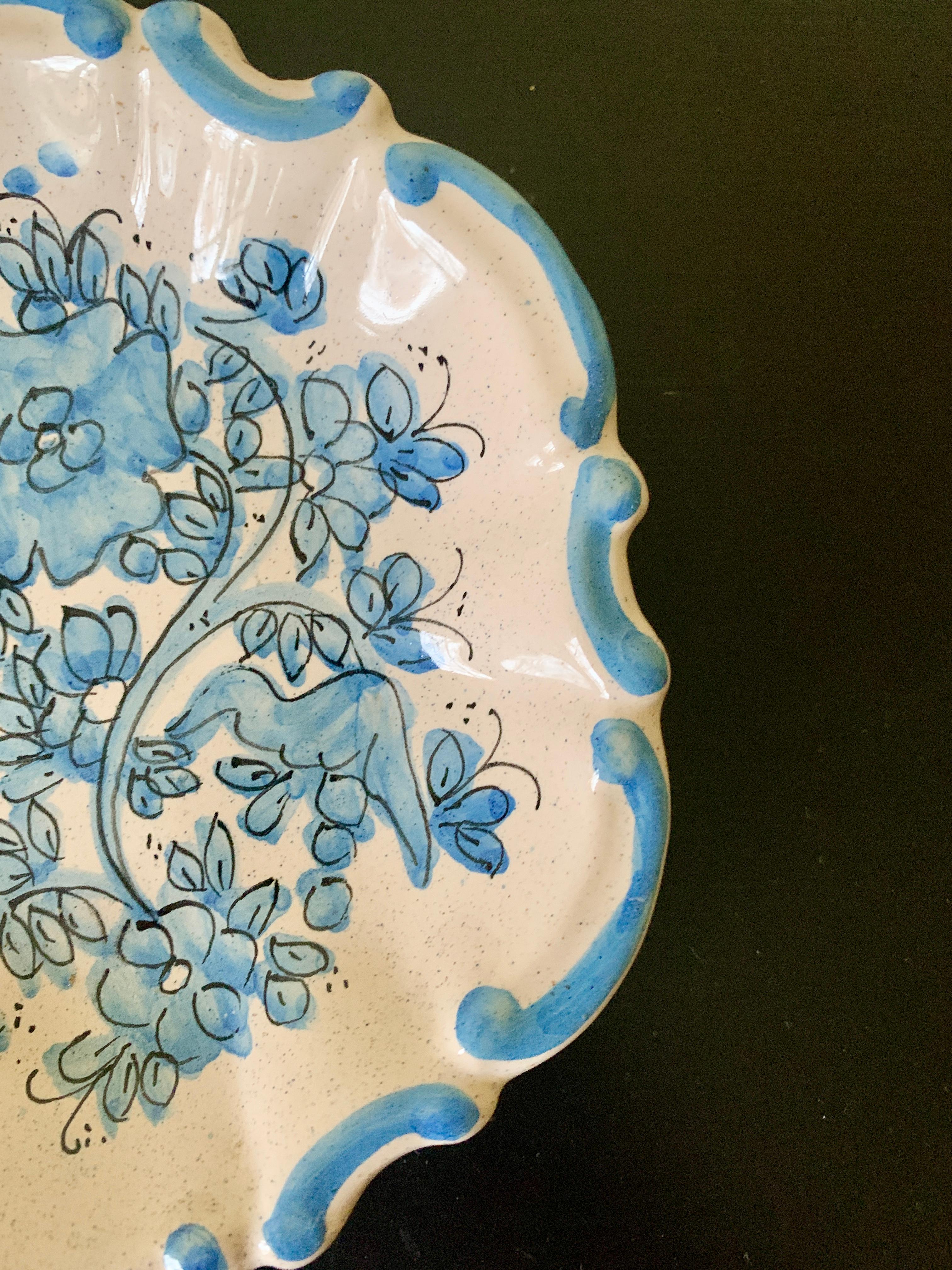 20th Century Italian Provincial Marcucci Deruta Blue and White Scalloped Faience Wall Plate For Sale