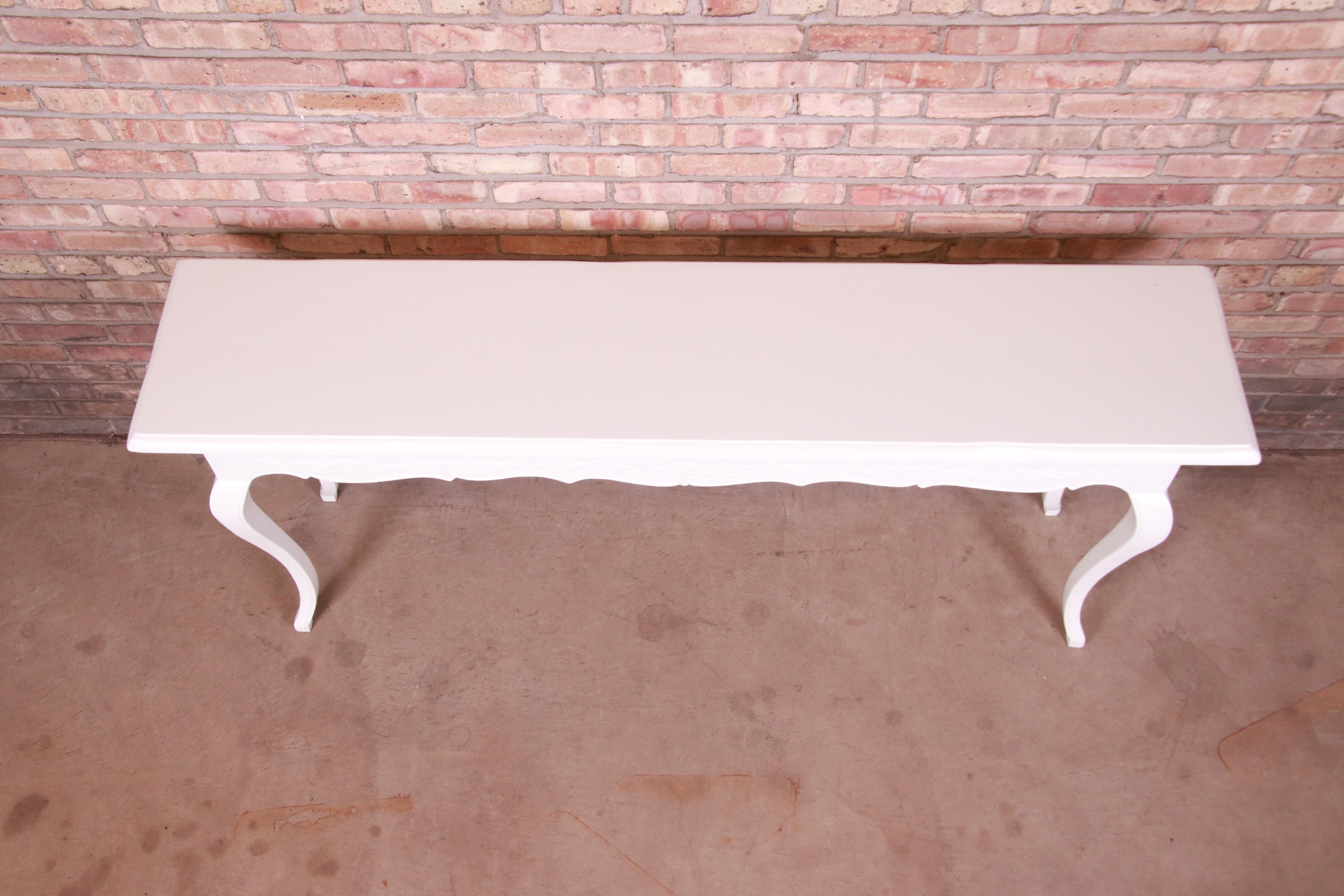 Italian Provincial White Lacquered Console or Sofa Table, Newly Refinished For Sale 3