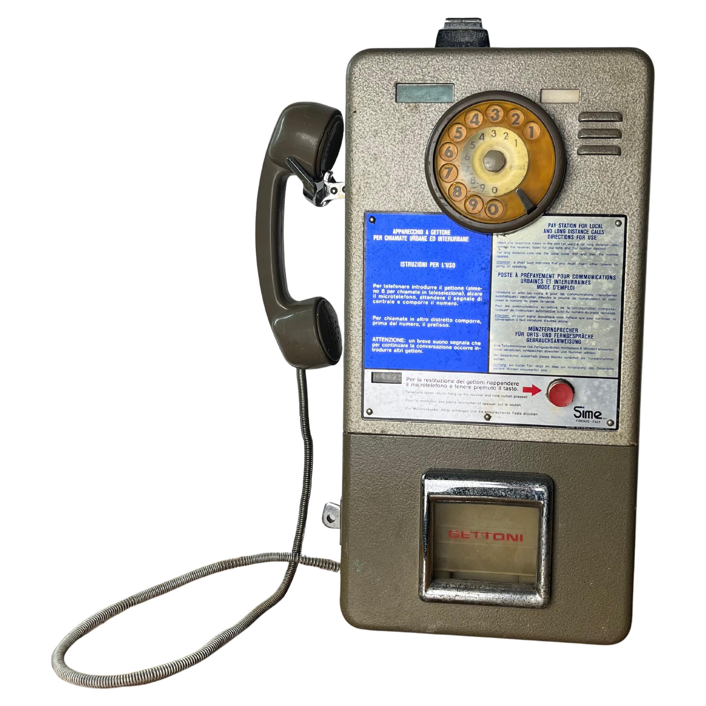 Telefono pubblico italiano a gettoni modello Sip "Rotor", anni '70