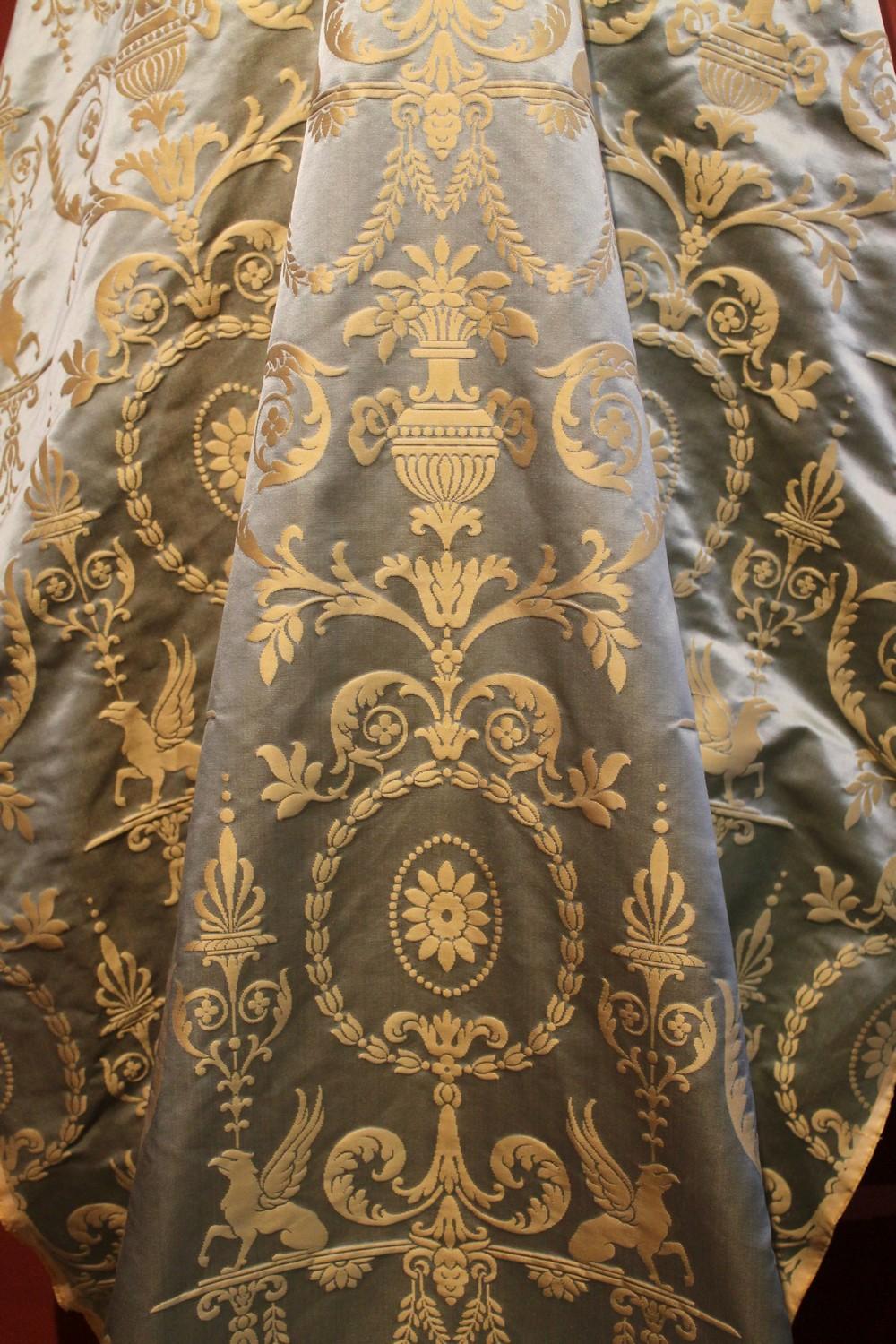 No words or photos can describe the extreme quality of this 100% silk Italian fabric damask and its fantastic color-shifting effect, the iridescent background's color ranging from light blue to dusty blue enhances the cream-golden color’s