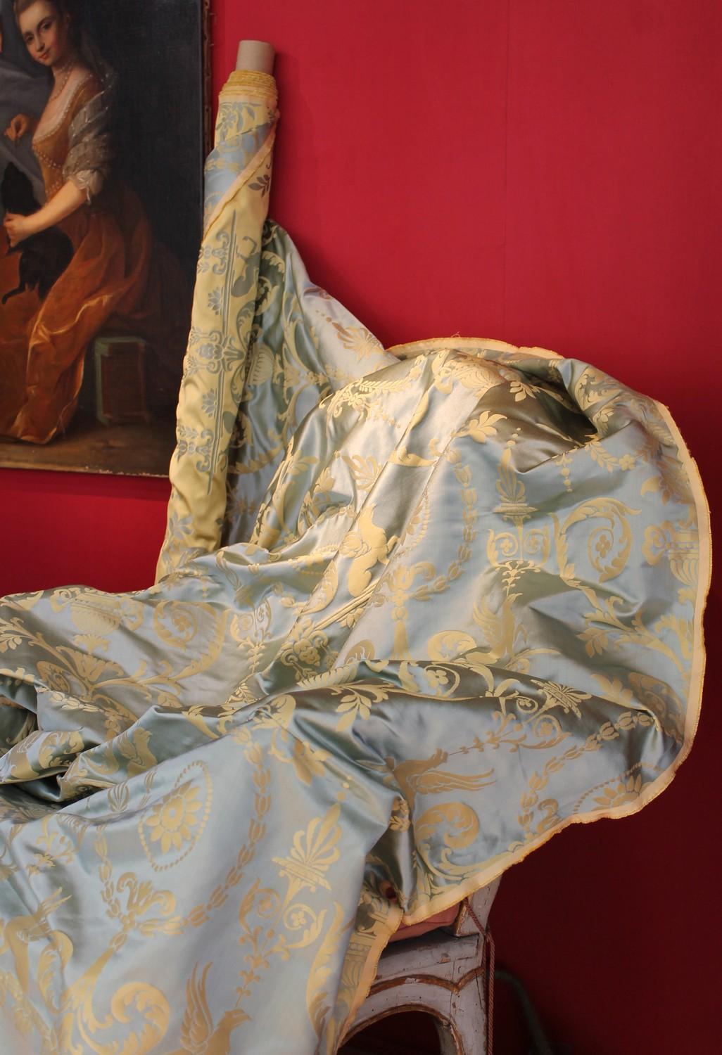 Italian Pure Silk Damask Fabric in Light Blue and Gold with Neoclassical Design In Good Condition In Firenze, IT