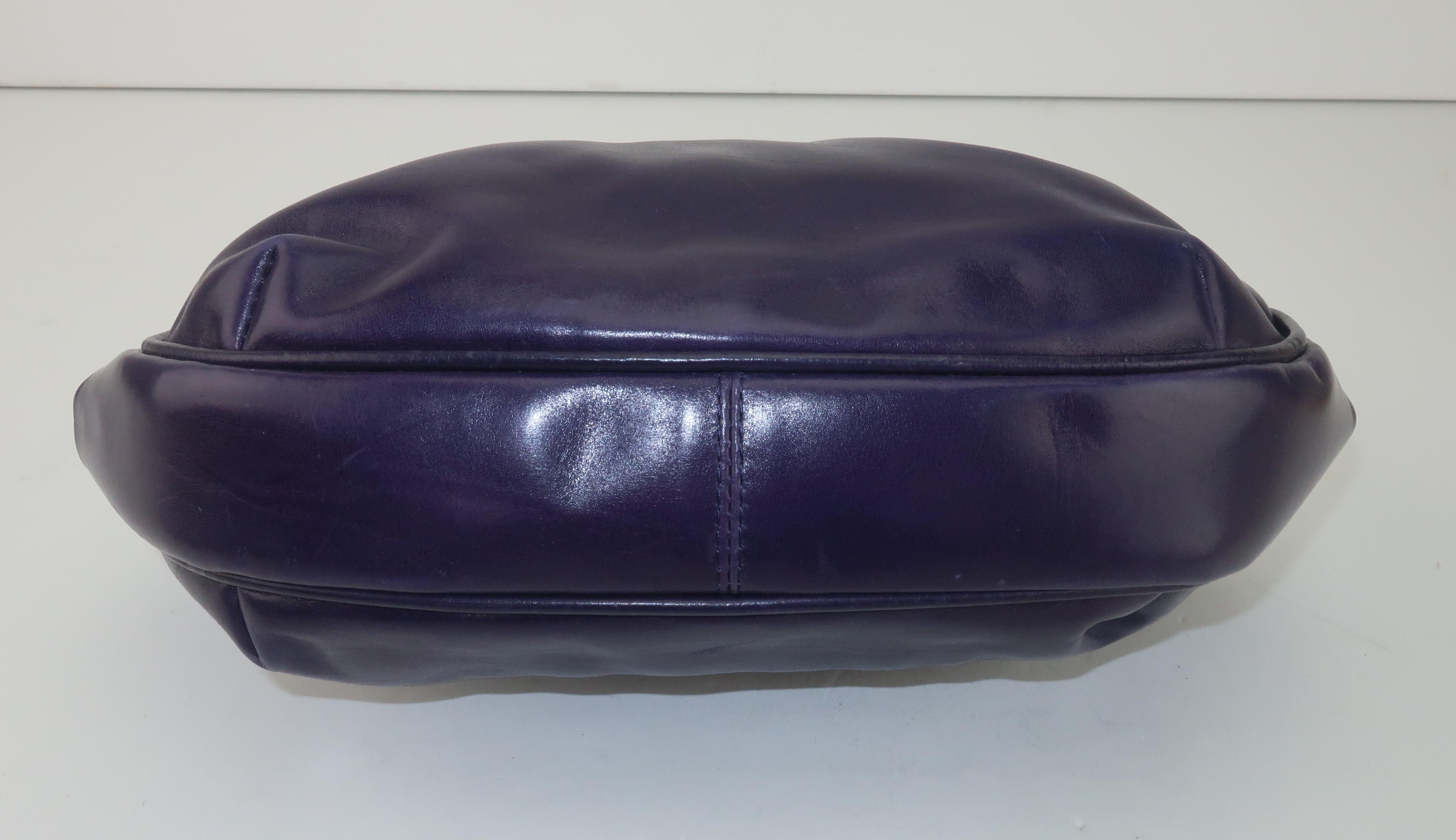 Italian Purple Leather Shoulder Strap Handbag, 1980's In Good Condition In Atlanta, GA